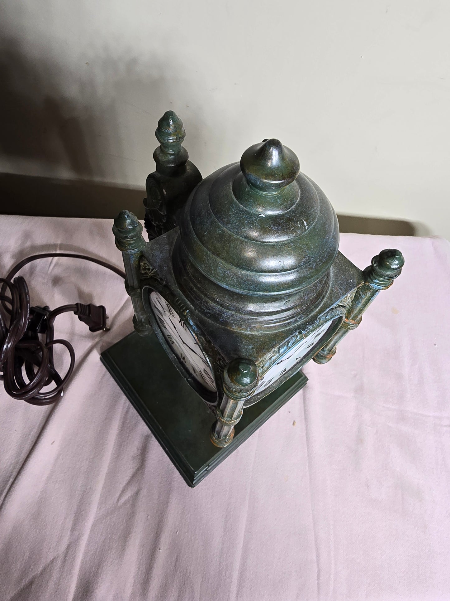 vintage Marshall Field's "State Street Tiffany Clock'