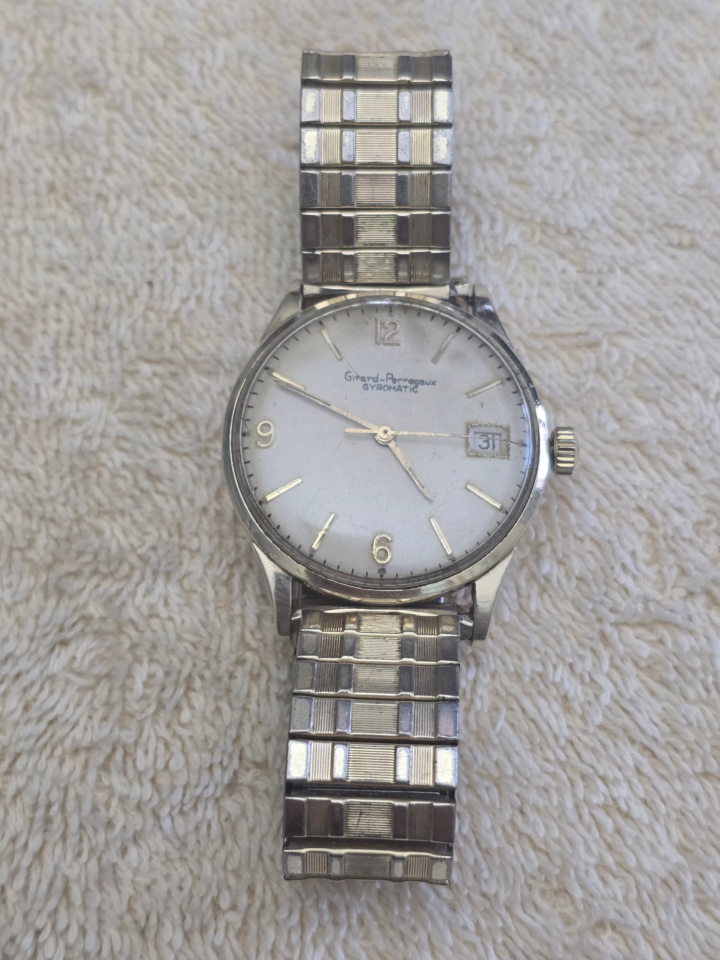 Vintage one of a kind Girard Perregaux Gyromatic running wristwatch