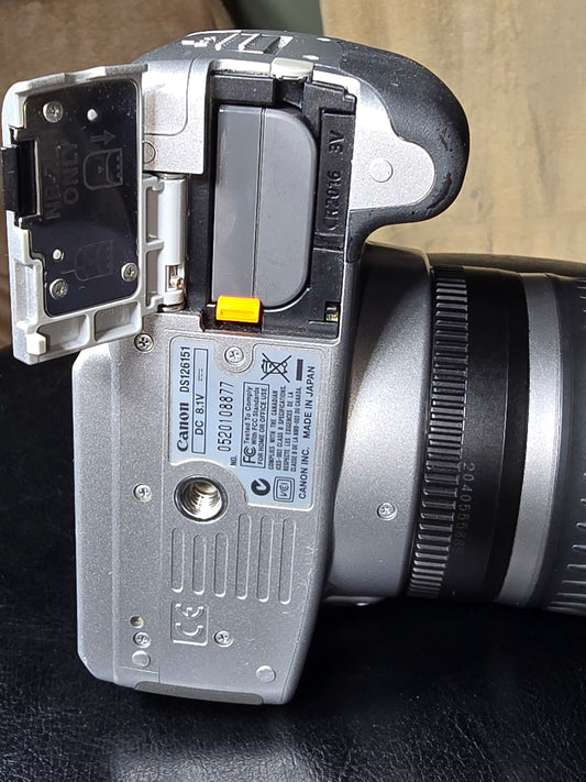 Canon EOS Rebel XTI DSLR Digital SLR, plus two extra lenses