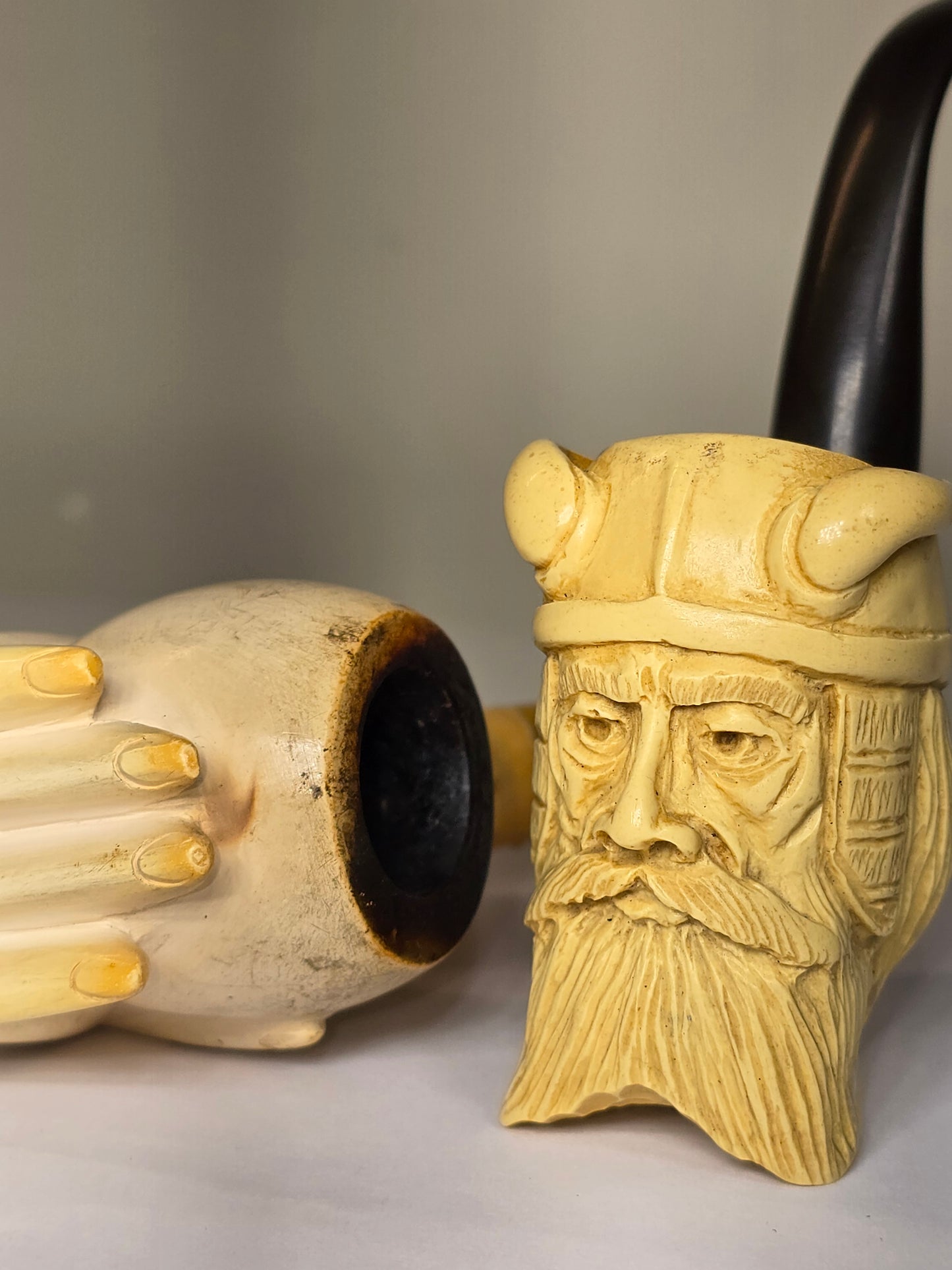 Vintage lot of two Meerschaum smoke pipes