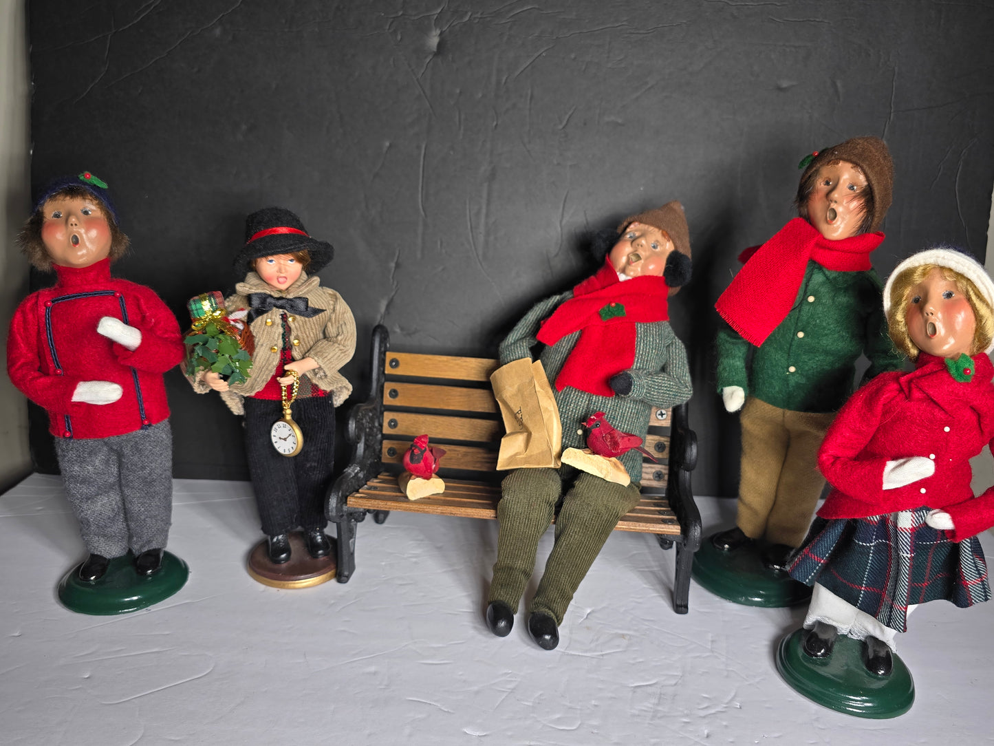 Vintage Set of 5 Byers' choice caroler
