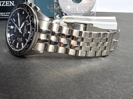 Vintage citizen eco-drive radio controlled perpetual calendar titanium