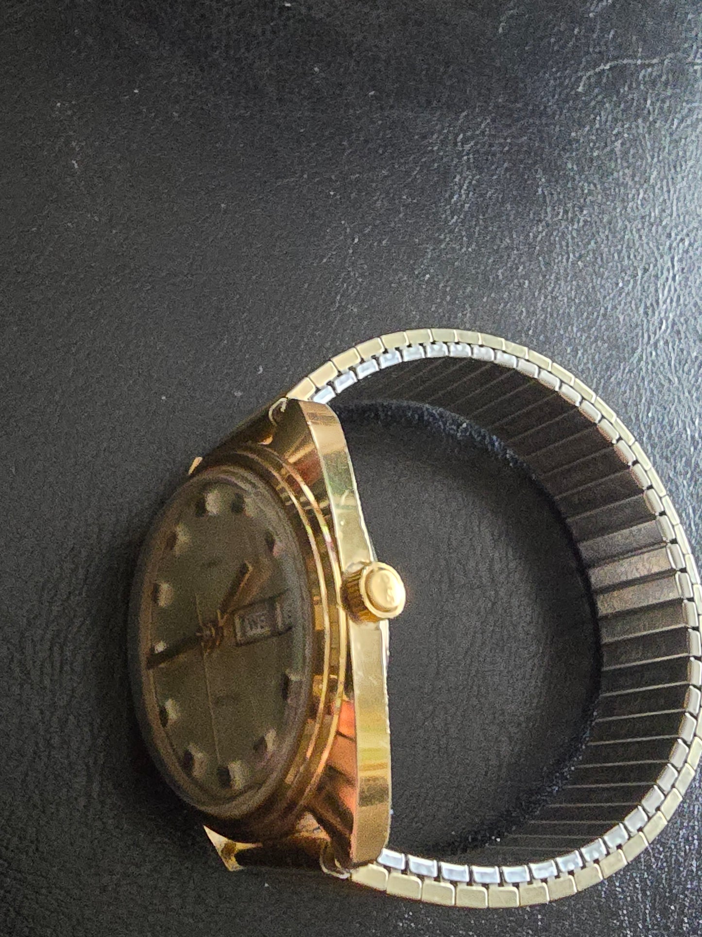 TIMEX ELECTRIC DAY DATE WRIST WATCH "VINTAGE"
