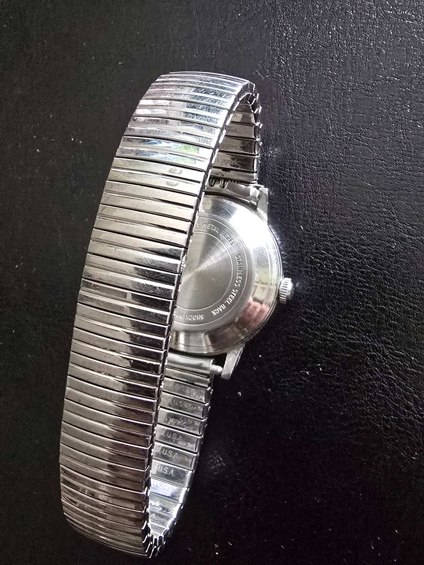 VINTAGE ENDURA AUTOMATIC WATCH