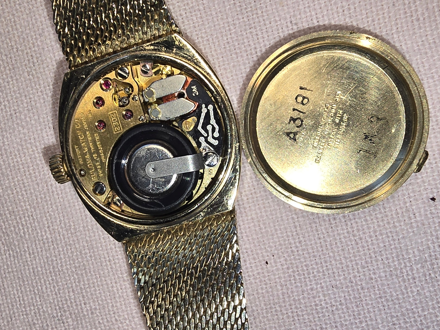 VINTAGE BULOVA ACCUTRON  NEW OLD STOCK