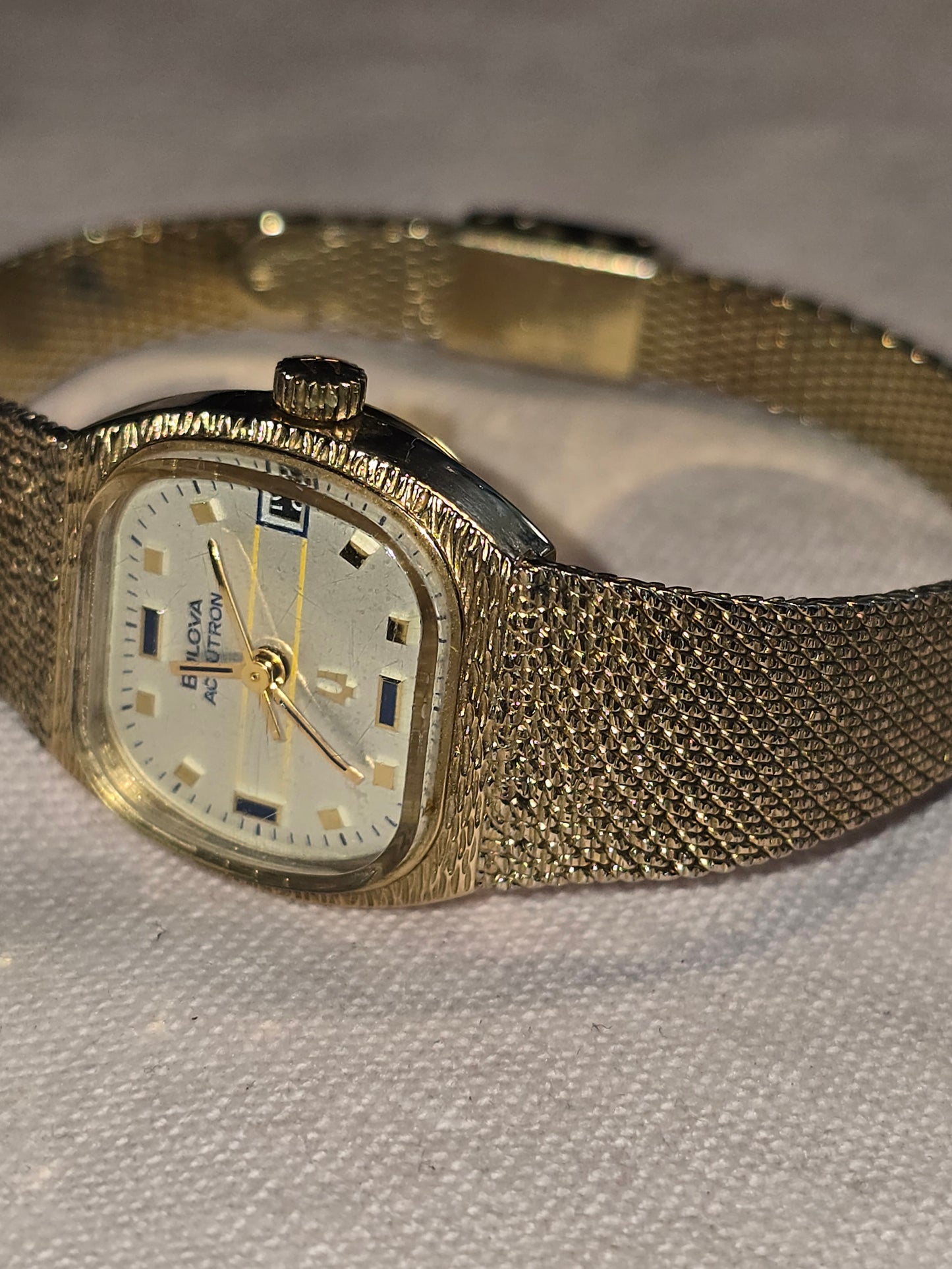 VINTAGE BULOVA ACCUTRON  NEW OLD STOCK