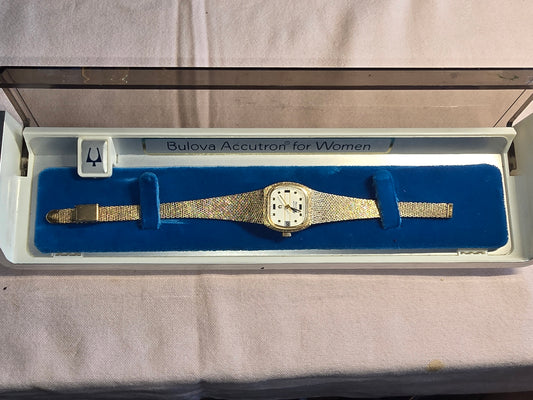 VINTAGE BULOVA ACCUTRON  NEW OLD STOCK