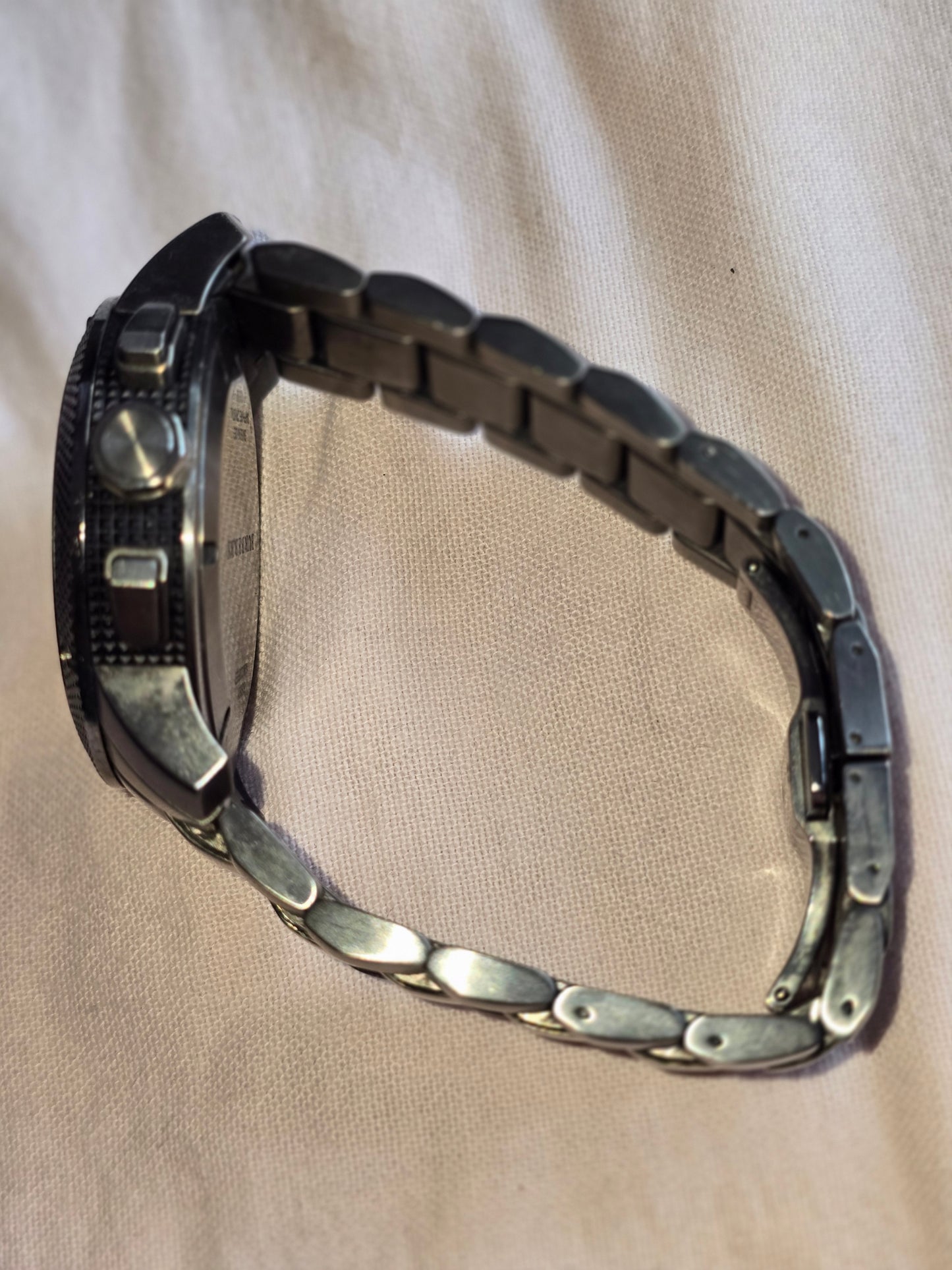 VINTAGE BURBERRY GUNMETAL GRAY TONE, STAINLESS STEEL BU9801