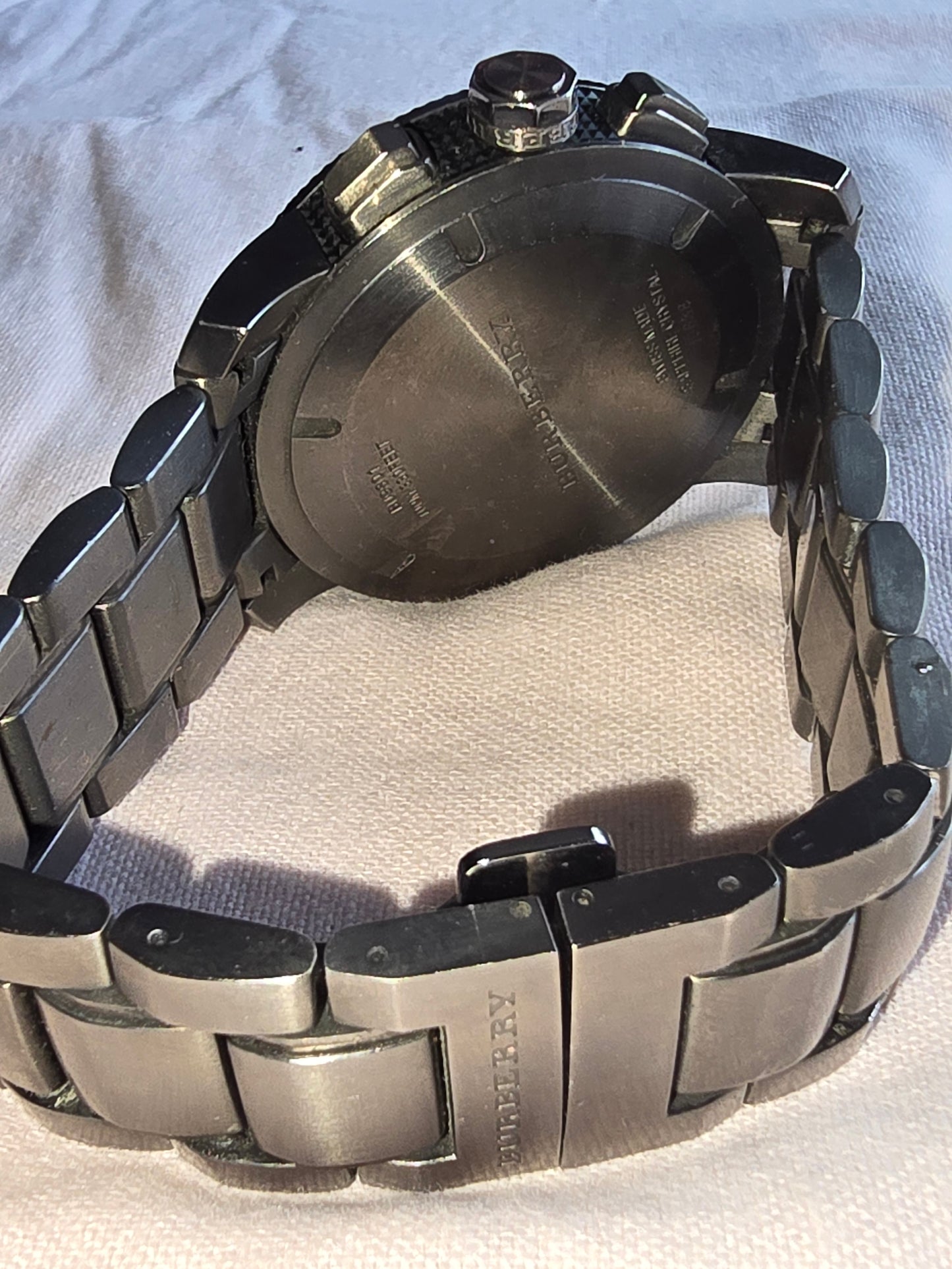 VINTAGE BURBERRY GUNMETAL GRAY TONE, STAINLESS STEEL BU9801
