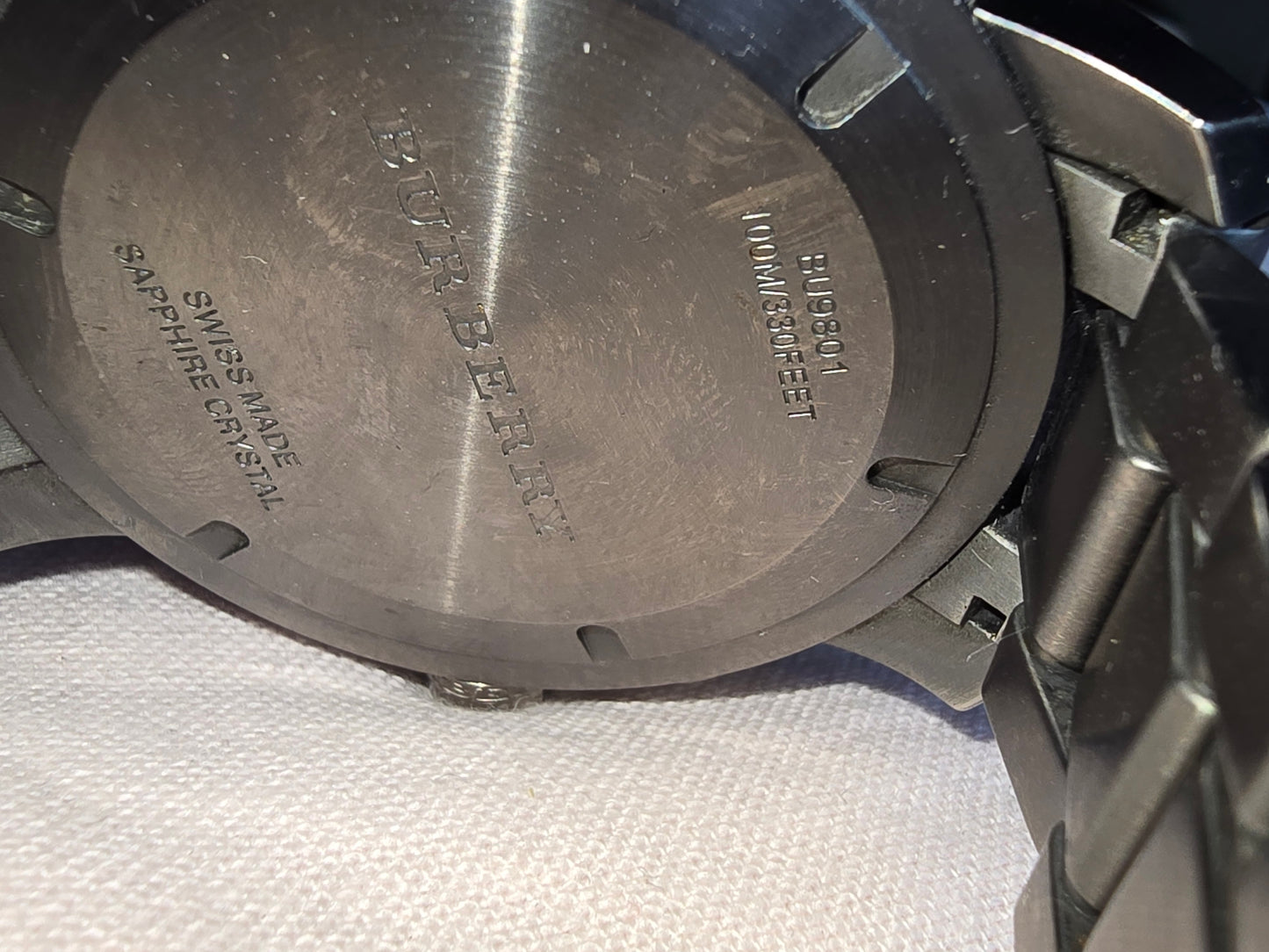 VINTAGE BURBERRY GUNMETAL GRAY TONE, STAINLESS STEEL BU9801