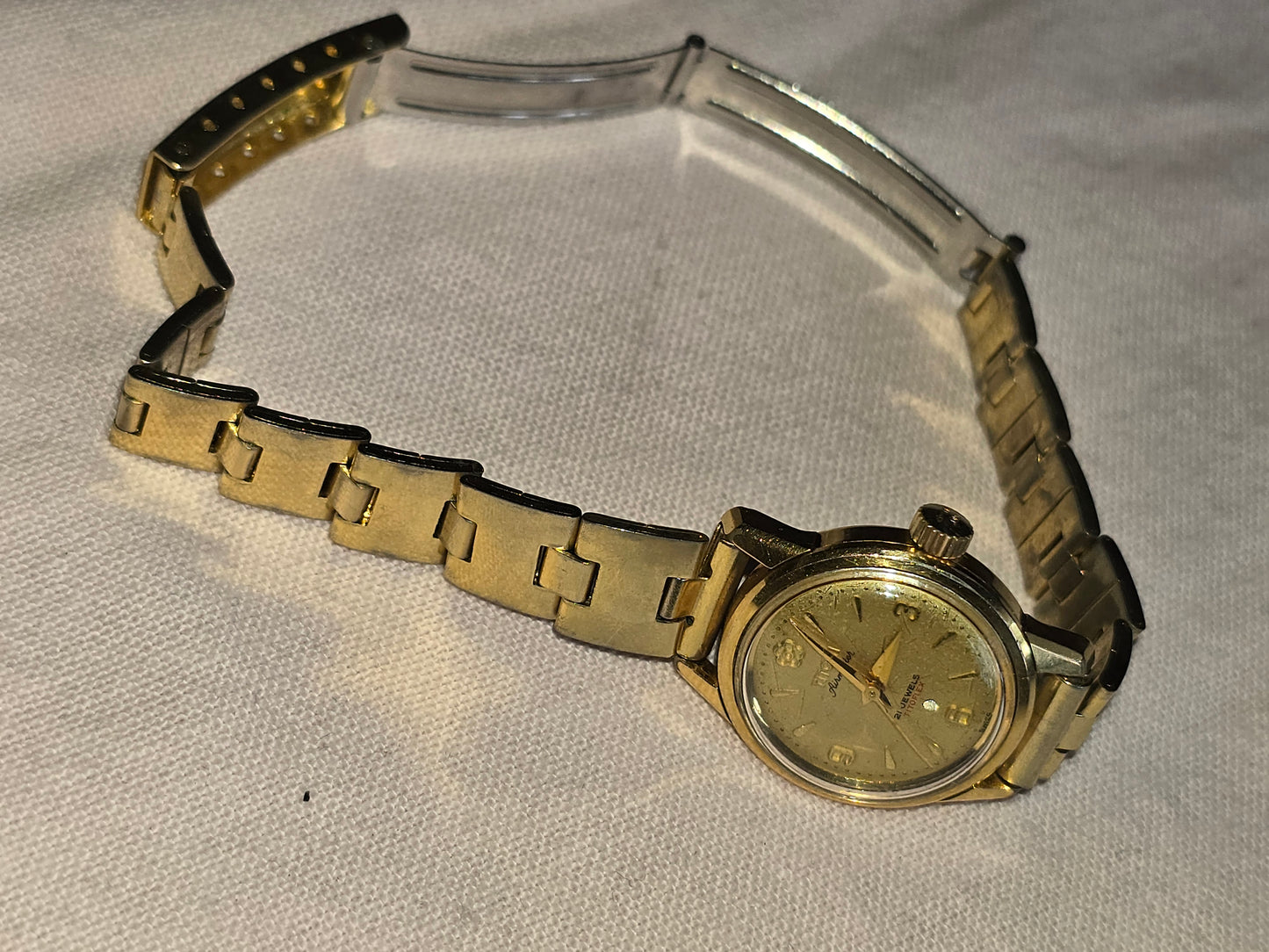 VINTAGE TITONI AIRMASTER