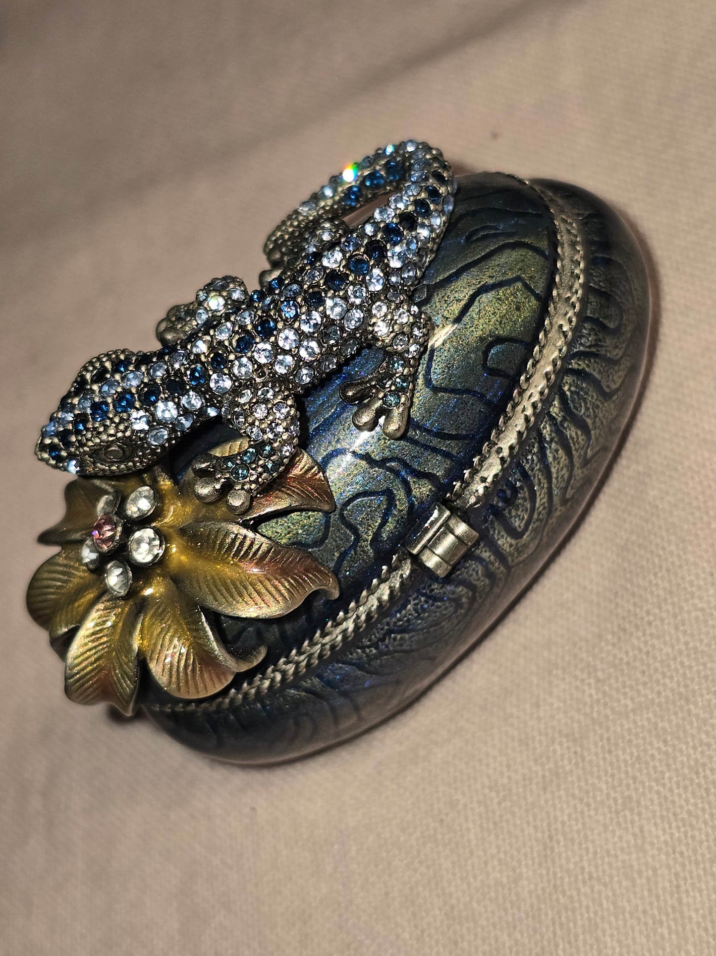 Rucini Swarovski crystal enamel jeweled Lizard trinket box "VINTAGE"