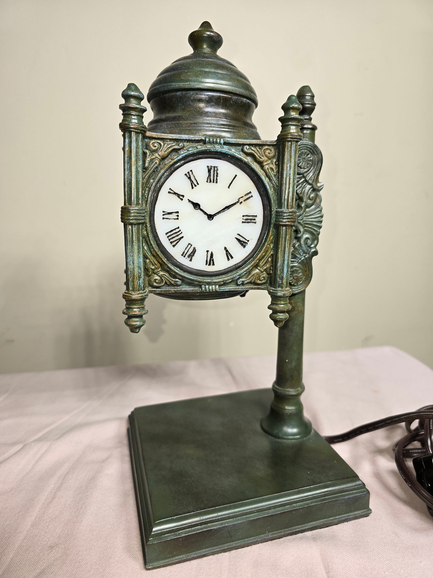 vintage Marshall Field's "State Street Tiffany Clock'