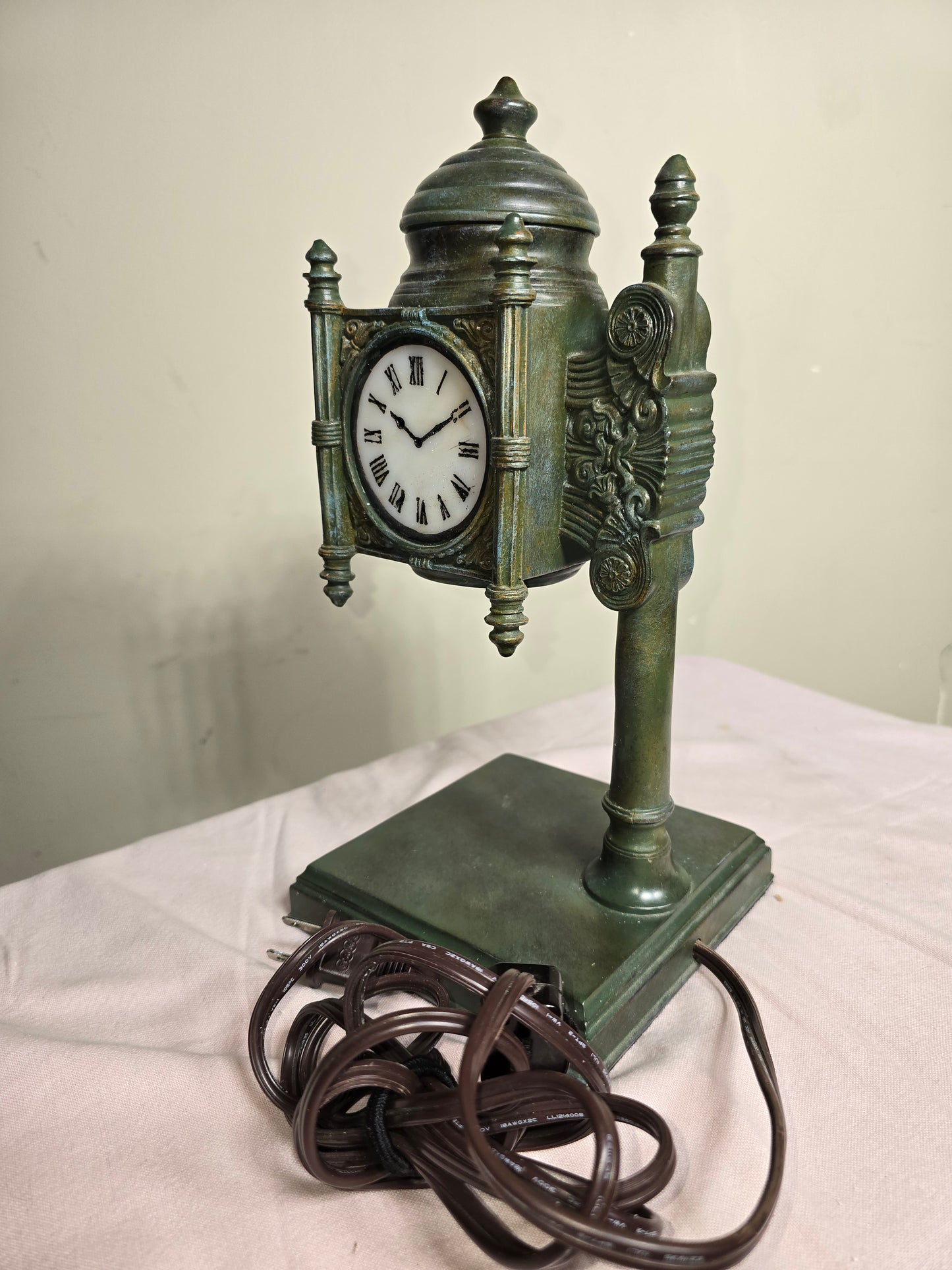 vintage Marshall Field's "State Street Tiffany Clock'