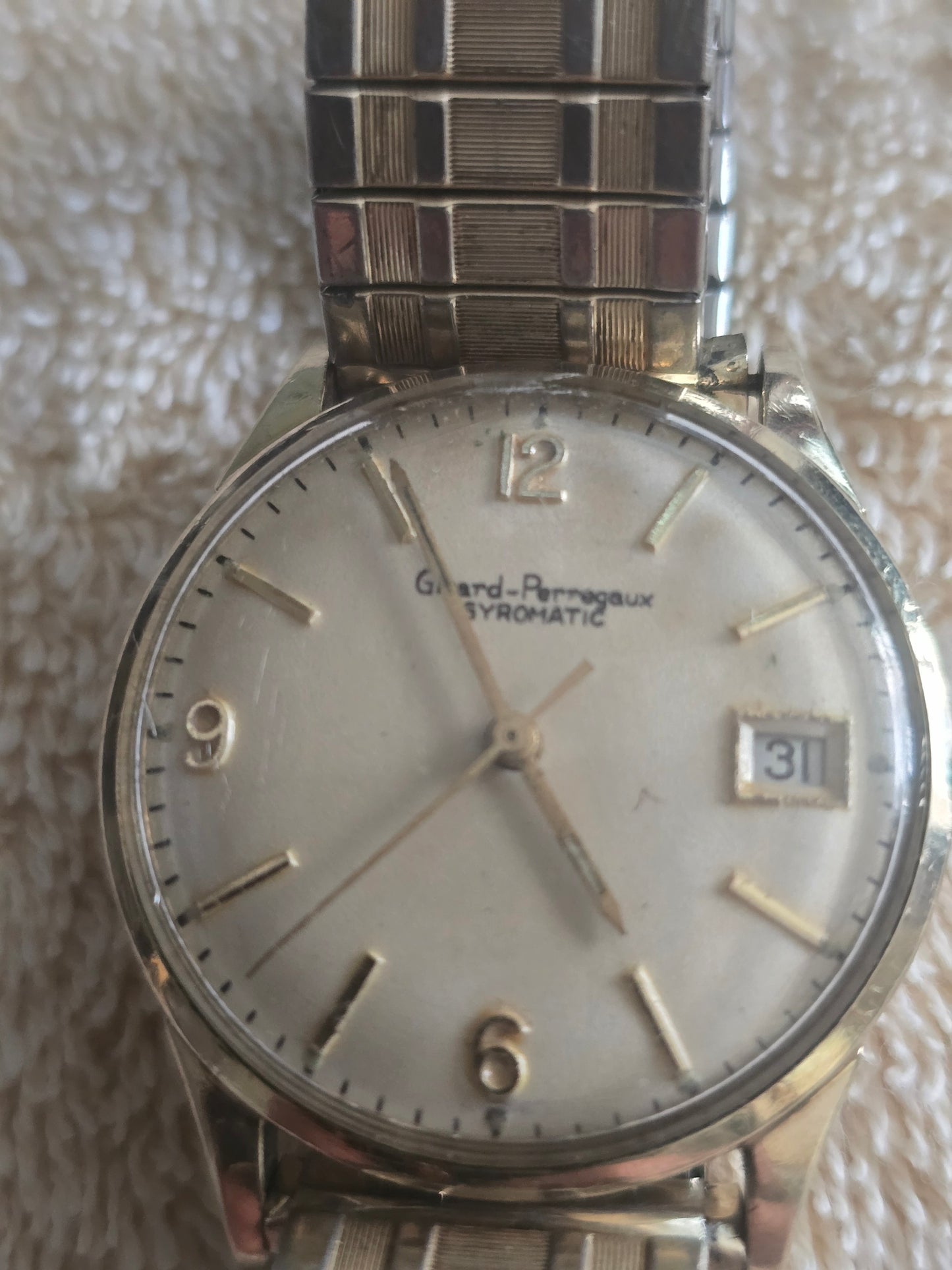 Vintage one of a kind Girard Perregaux Gyromatic running wristwatch