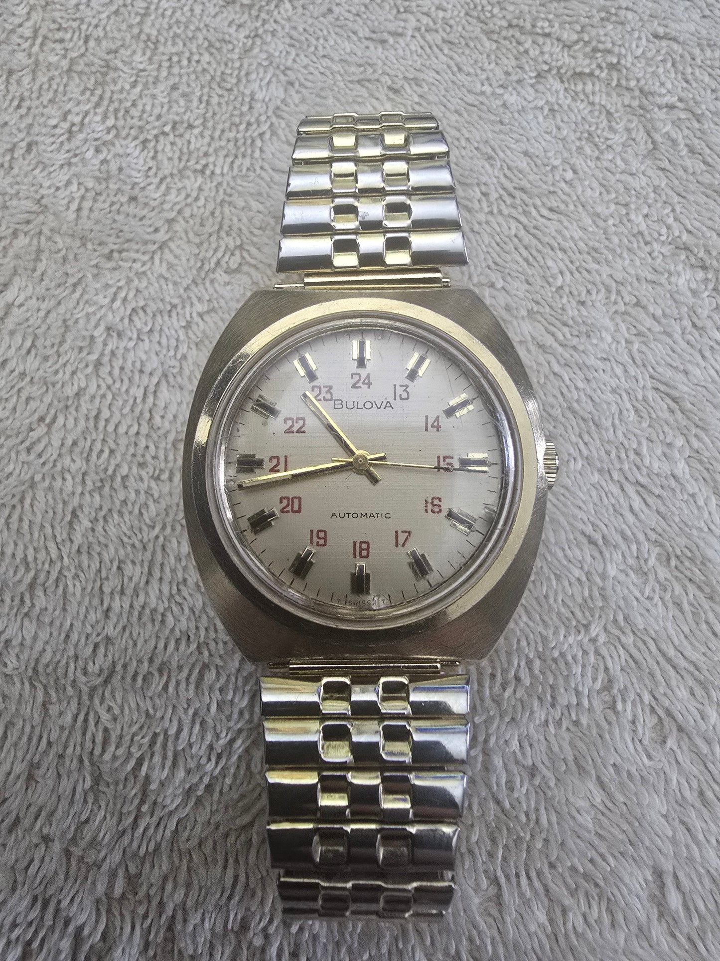 Vintage Bulova N4 Automatic Swiss wristwatch "Scarce"