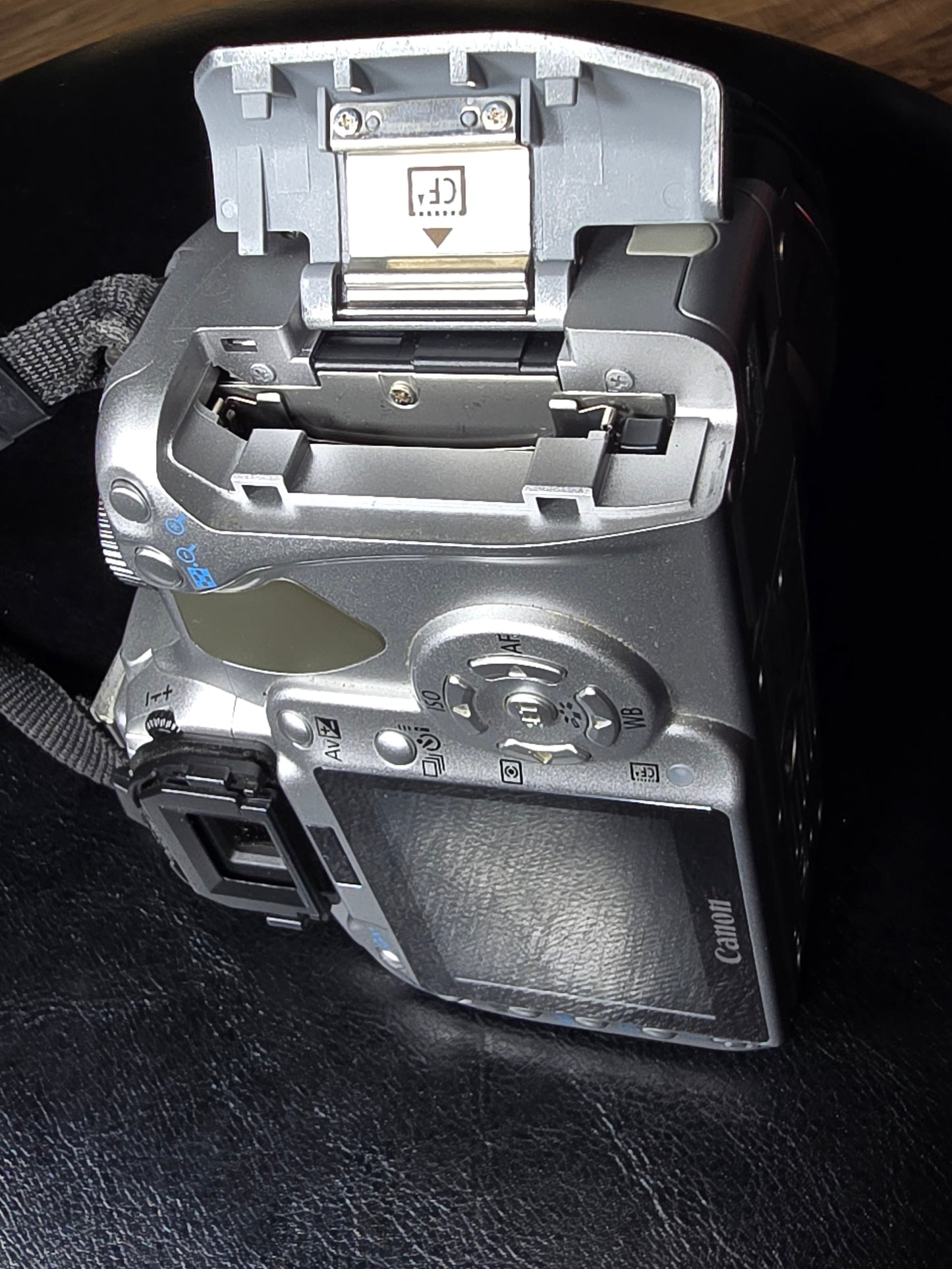 Canon EOS Rebel XTI DSLR Digital SLR, plus two extra lenses