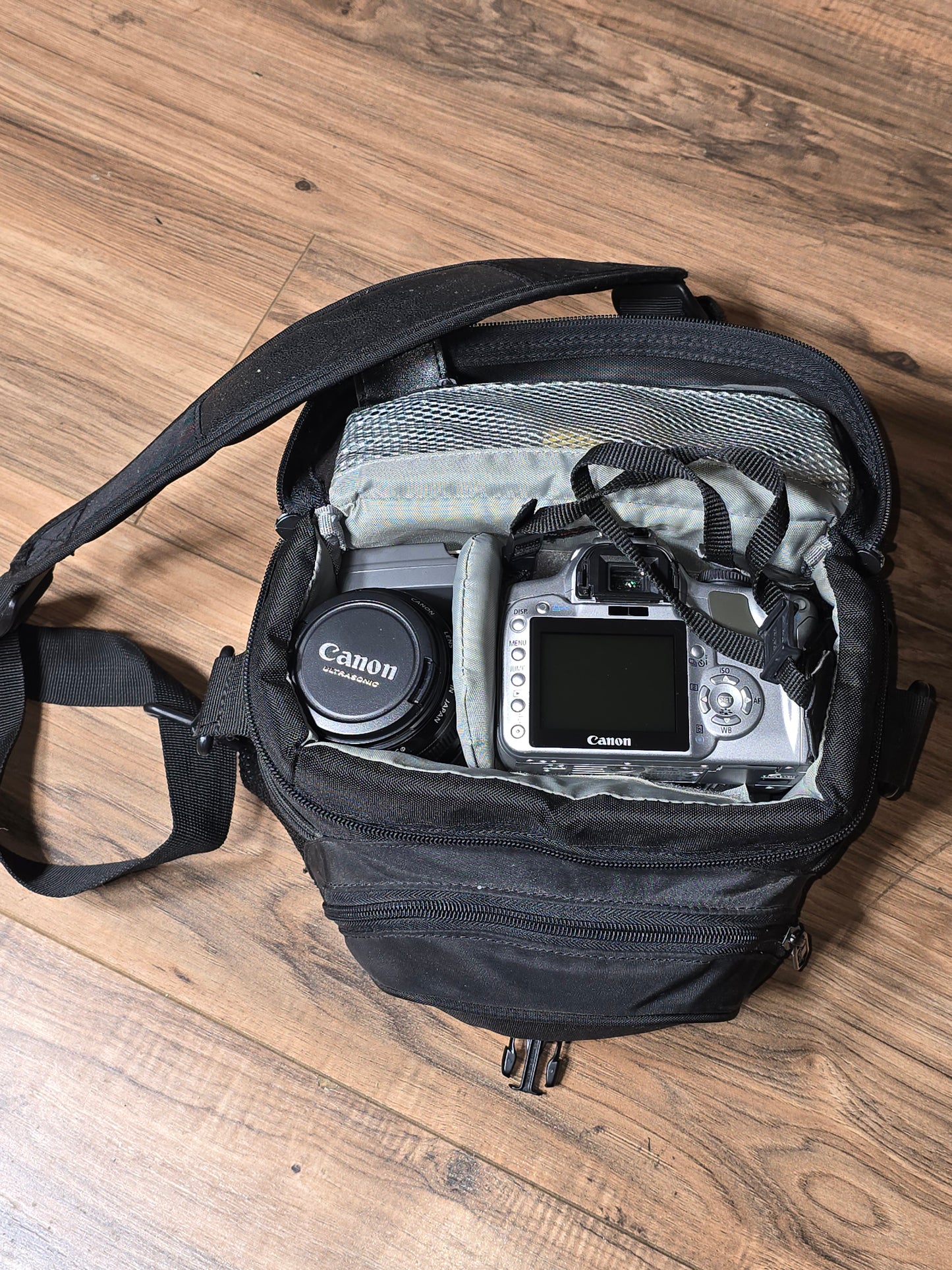 Canon EOS Rebel XTI DSLR Digital SLR, plus two extra lenses
