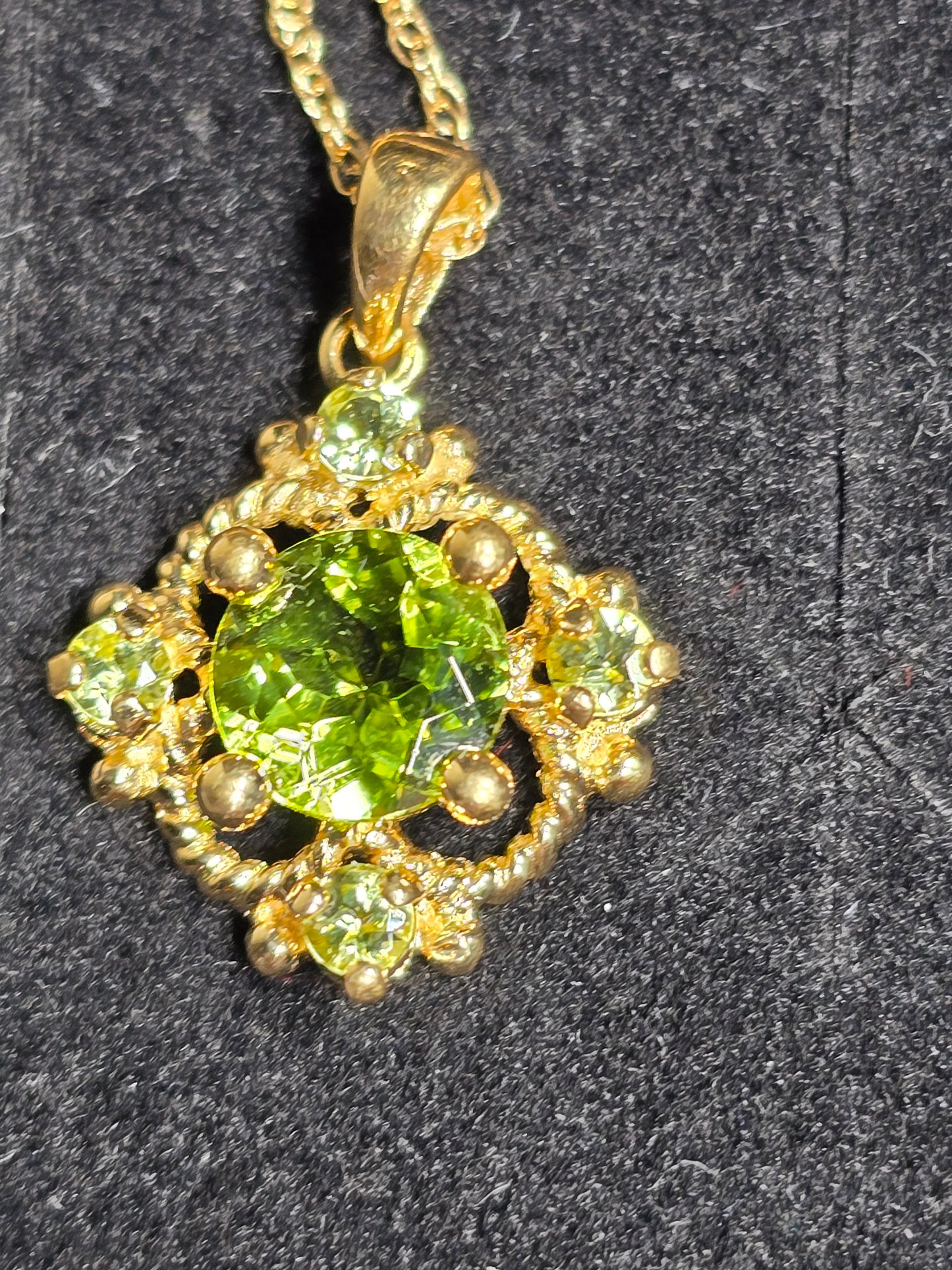 NEW 14kg chain Peridot necklace Pendant
