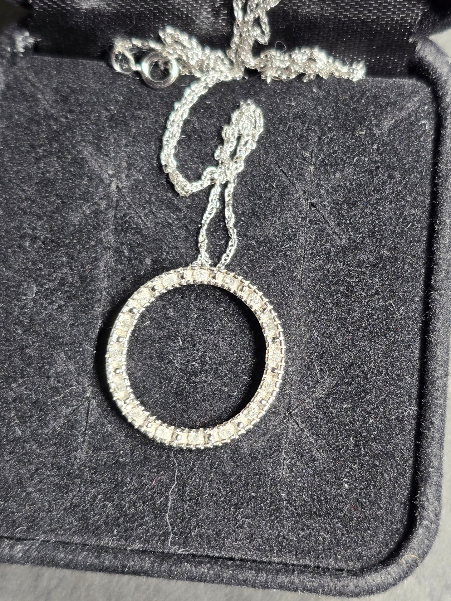 New gold and diamonds circle of life pendant with chain 14k