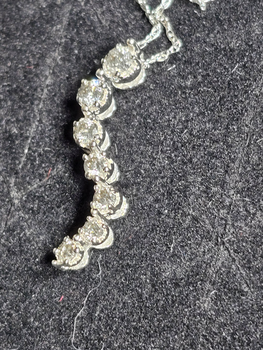 NEW 14K white gold 7 diamond journey pendant necklace