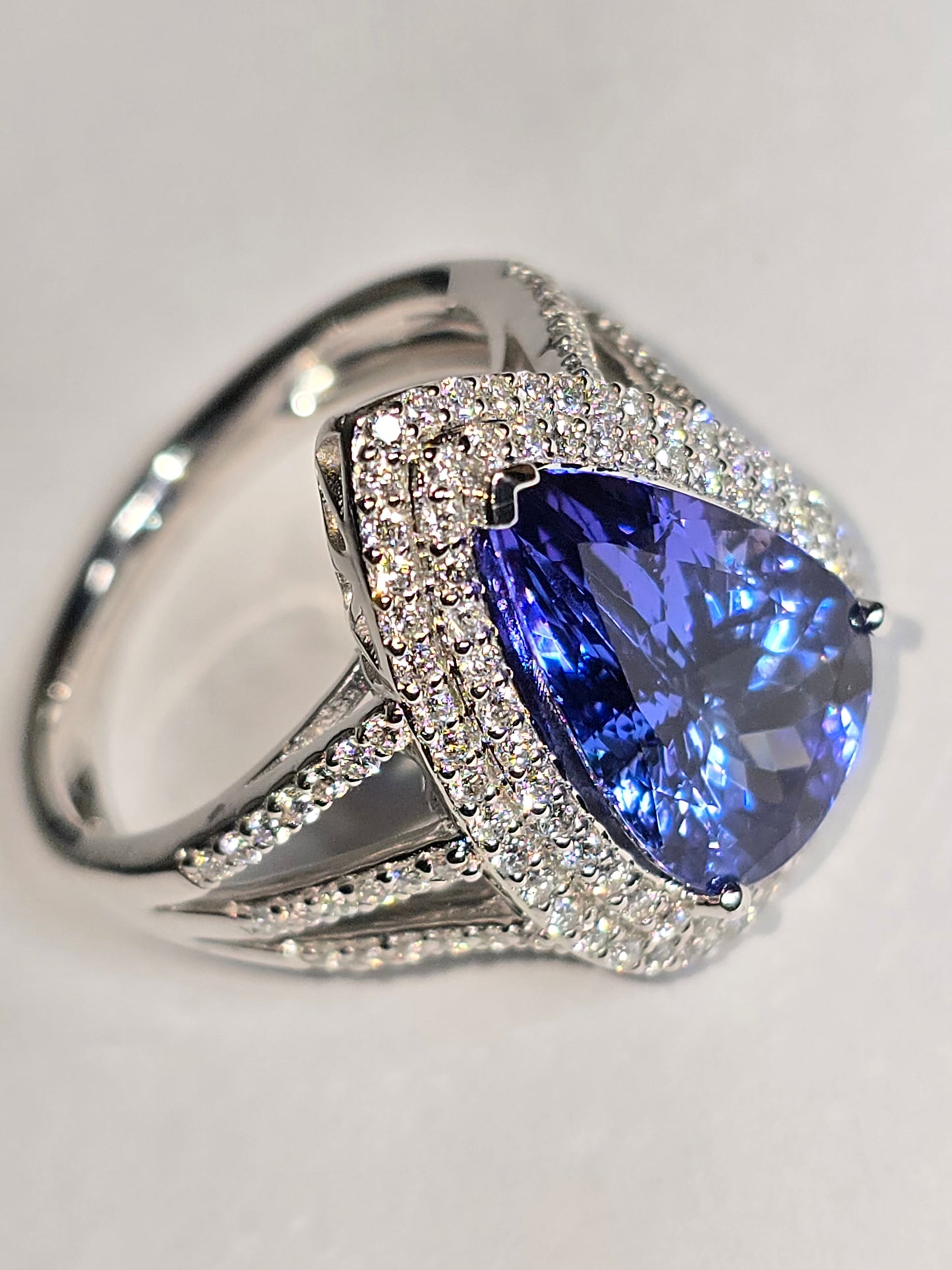 New Platinum pearl shaped Tanzanite and Diamond ring 4.37cts