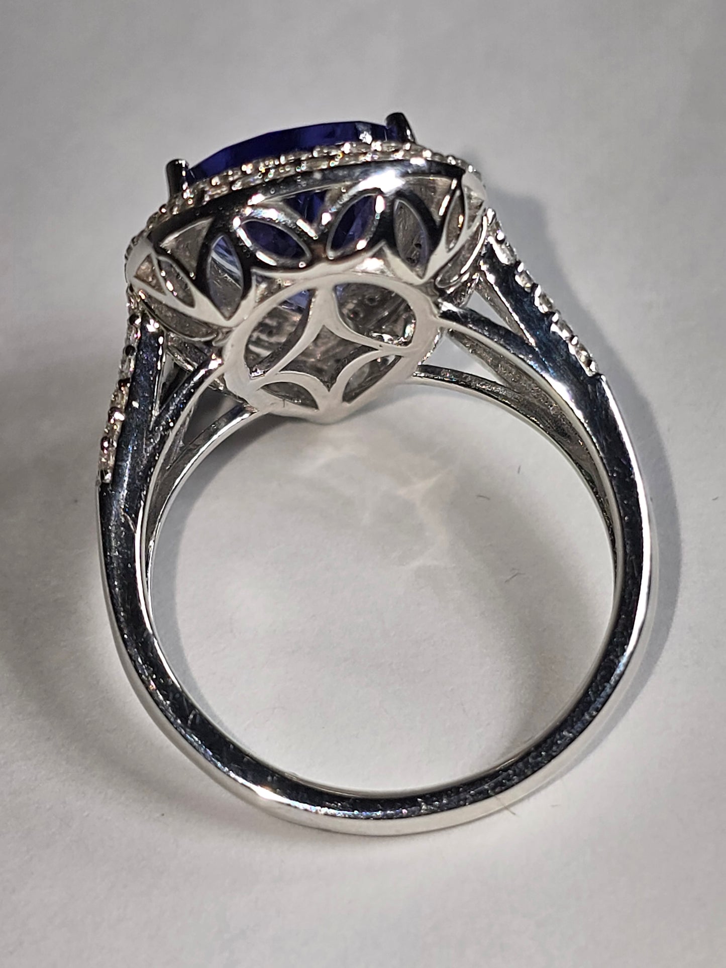 New Platinum pearl shaped Tanzanite and Diamond ring 4.37cts