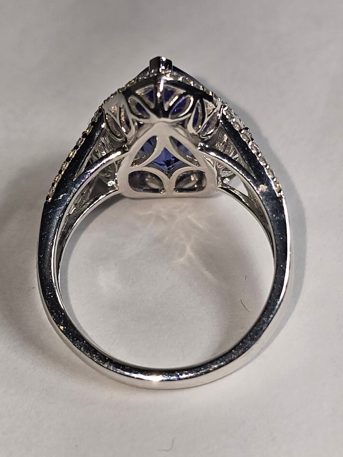 New Platinum pearl shaped Tanzanite and Diamond ring 4.37cts