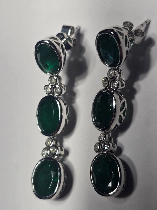 NEW 6.77 carats, Platinum drop earrings with oval cut Emeralds Beryl and round brilliant diamonds
