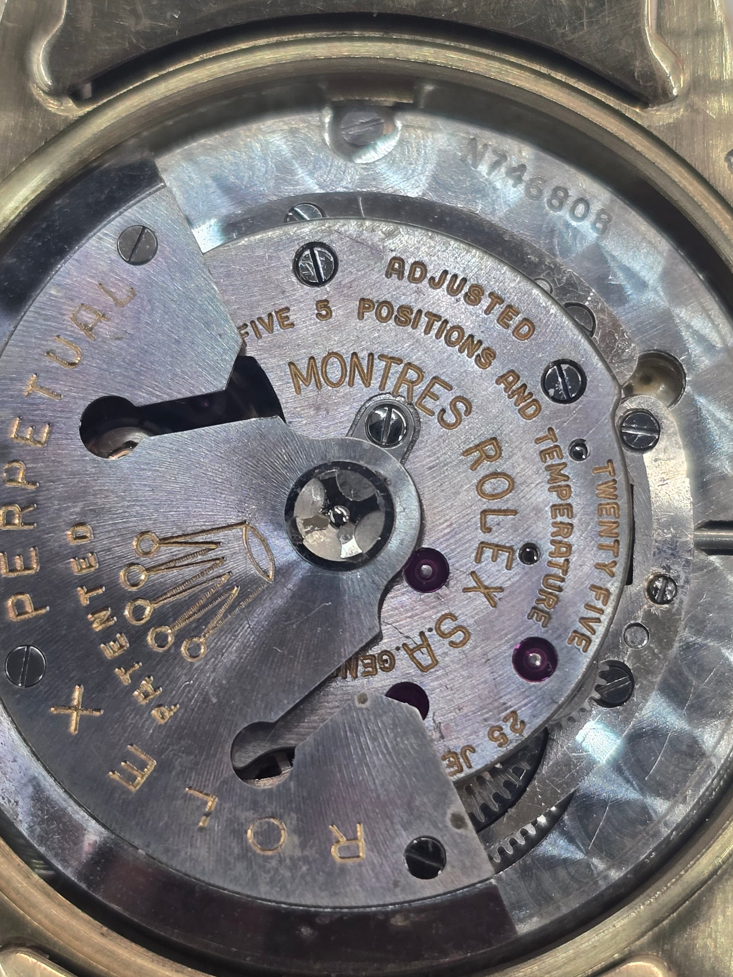 SCARSE ROLEX OYSTER PERPETUAL 14KYG (CIRCA 1959) REF 6564