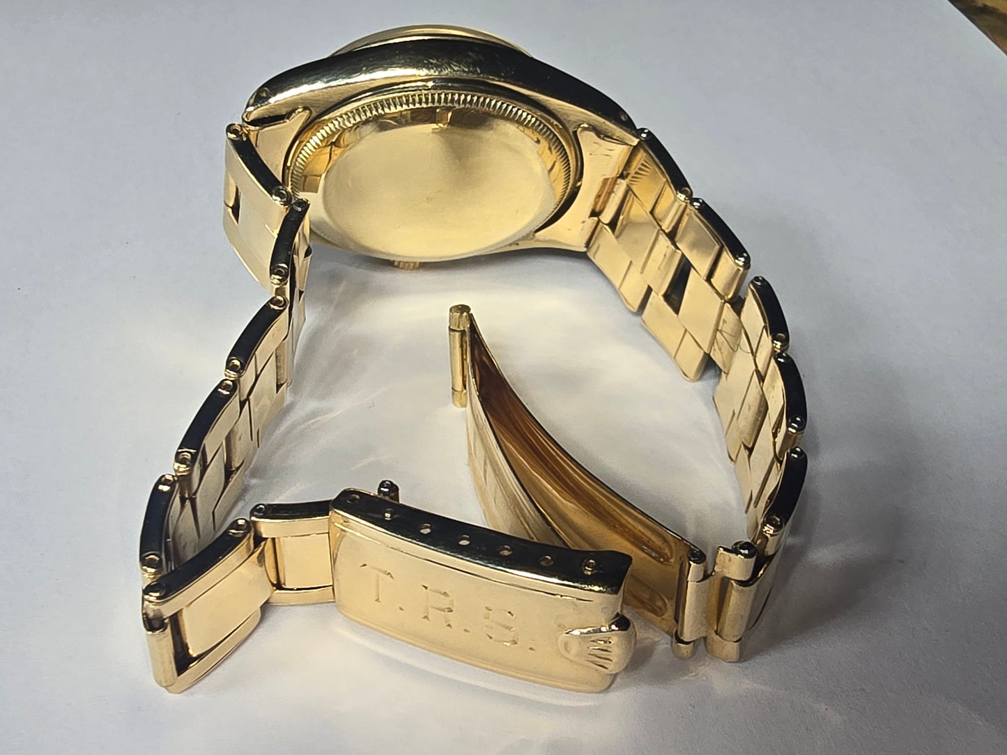 SCARSE ROLEX OYSTER PERPETUAL 14KYG (CIRCA 1959) REF 6564