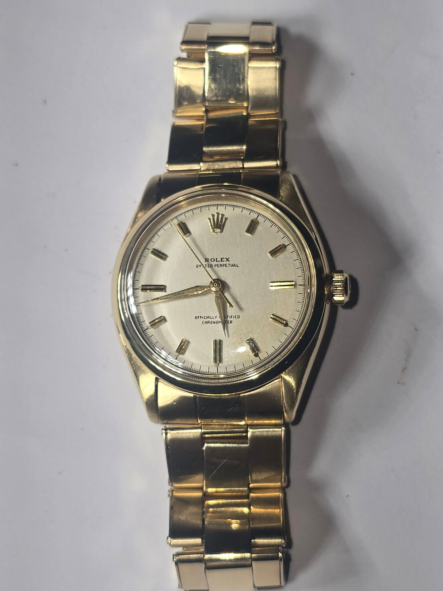 SCARSE ROLEX OYSTER PERPETUAL 14KYG (CIRCA 1959) REF 6564