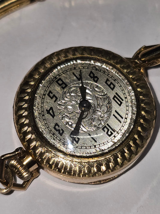 Vintage Vagda 14kgf pendant and wristwatch