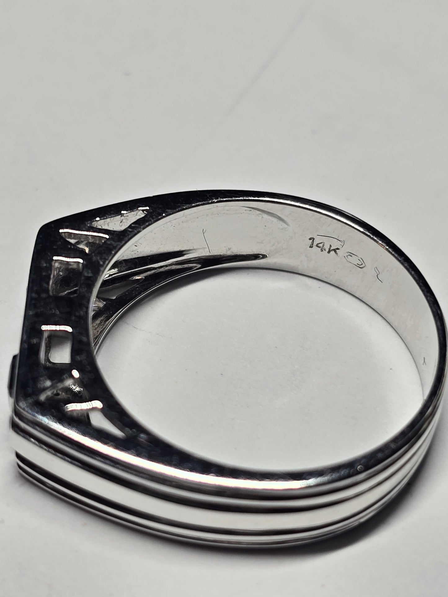 NEW 14k white gold diamonds and sapphire men ring