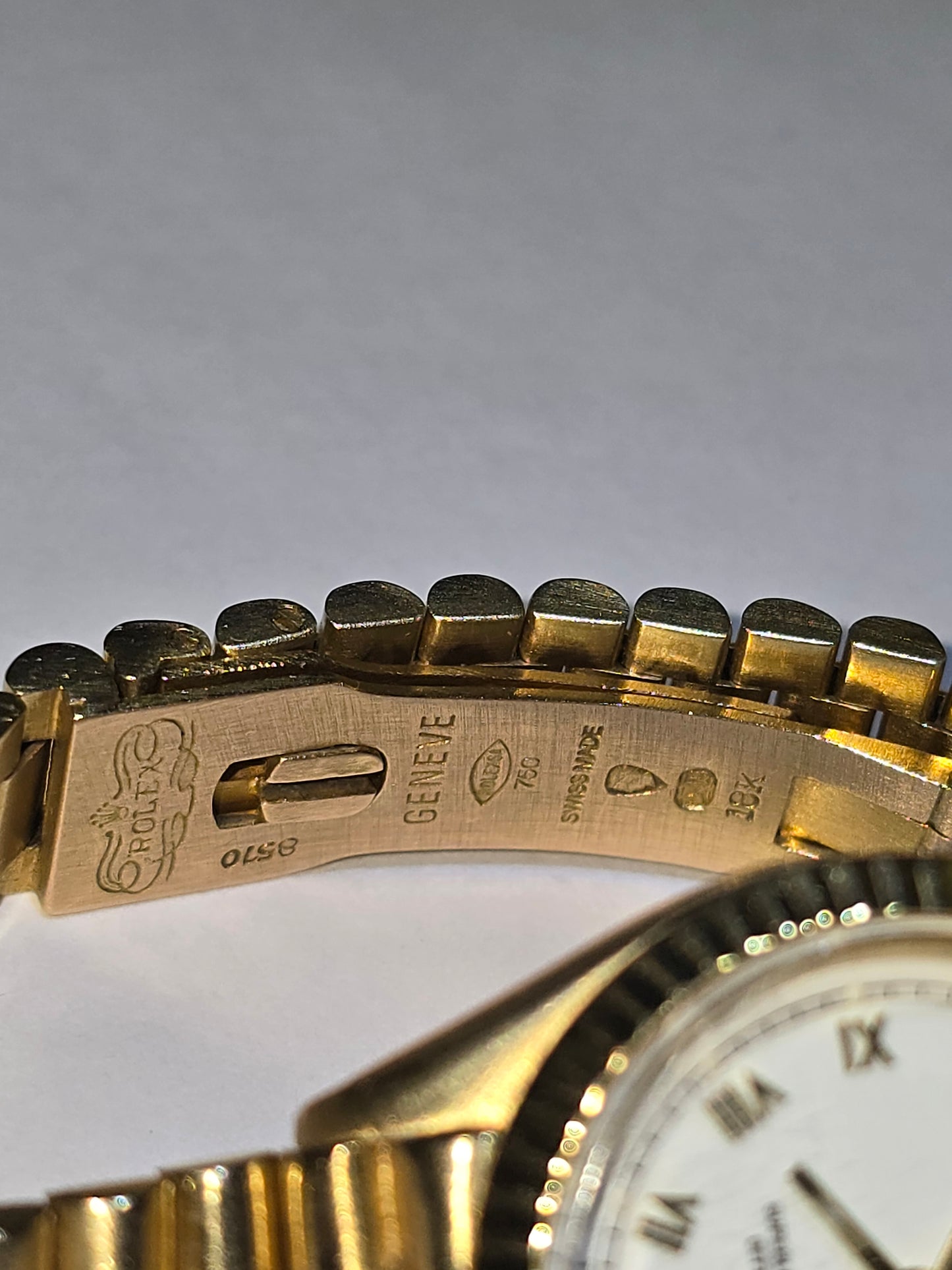 vintage 18k solid gold Rolex president 6917 ladies' watch