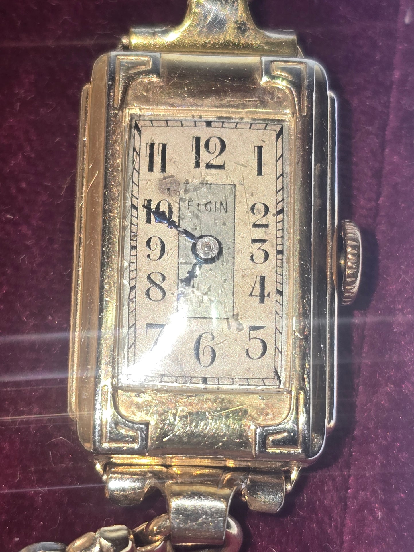 Vintage 1936 Elgin 10kgf, 17 jewels Swiss lady's watch.