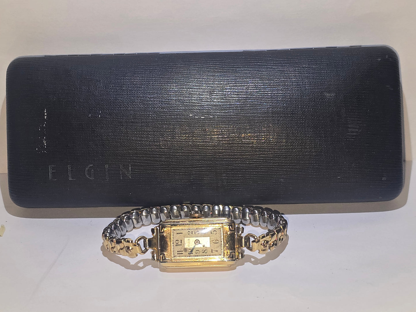 Vintage 1936 Elgin 10kgf, 17 jewels Swiss lady's watch.