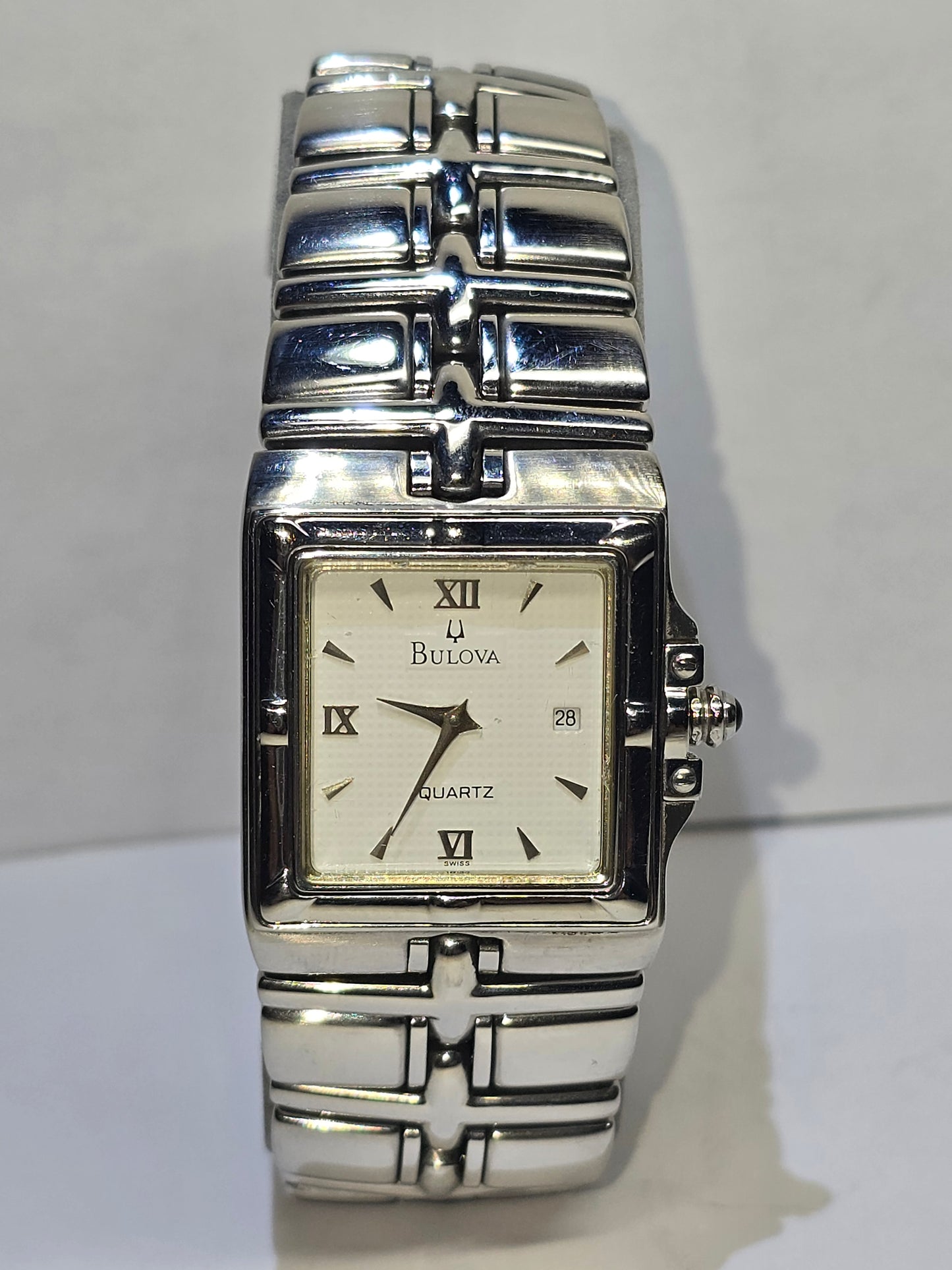 Bulova ref SE1135 date men's wristwatch
