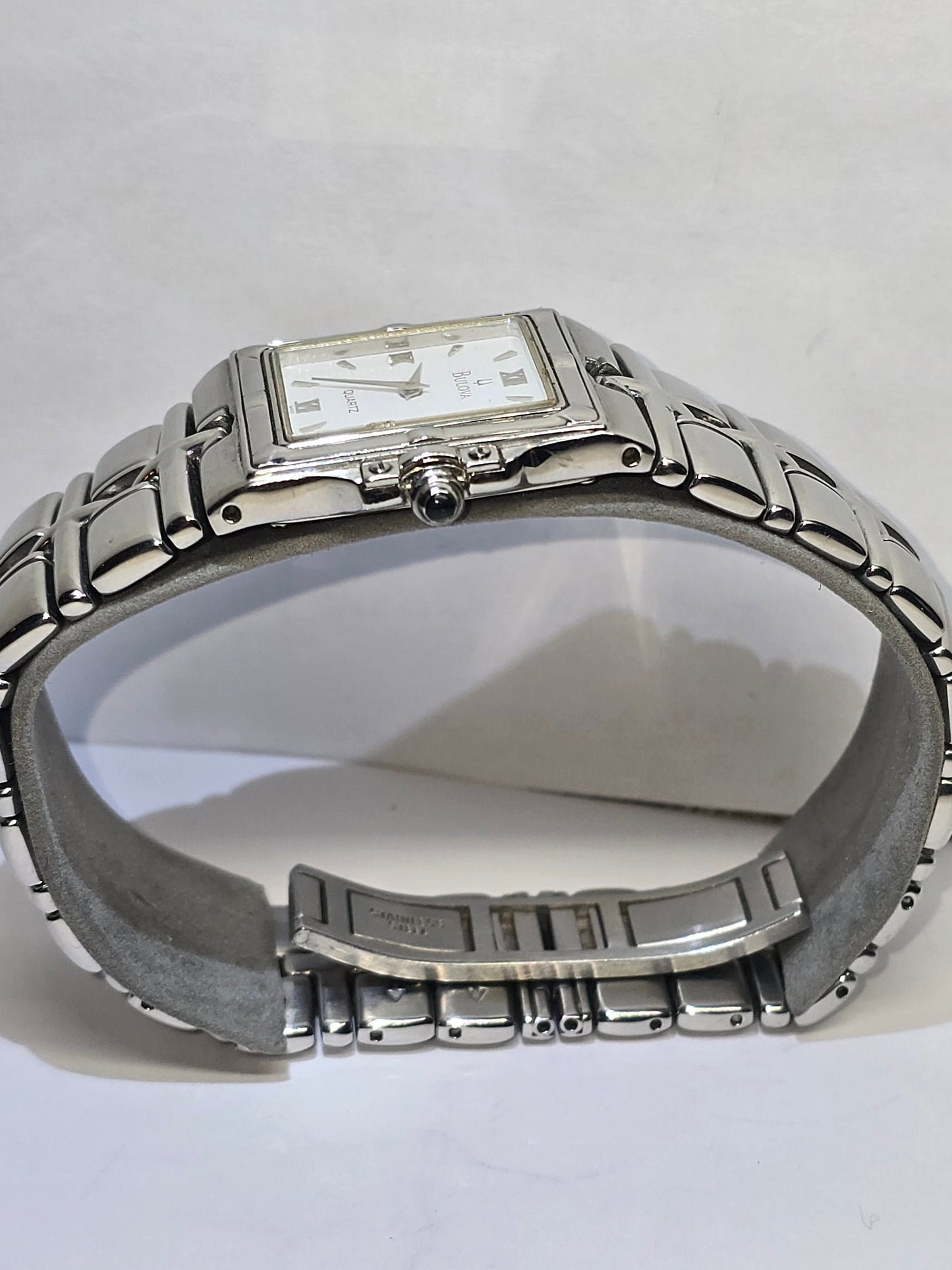 Bulova ref SE1135 date men's wristwatch