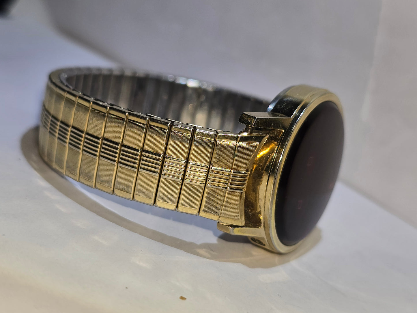 vintage 1970'S Timeband men's round face digital quartz watch