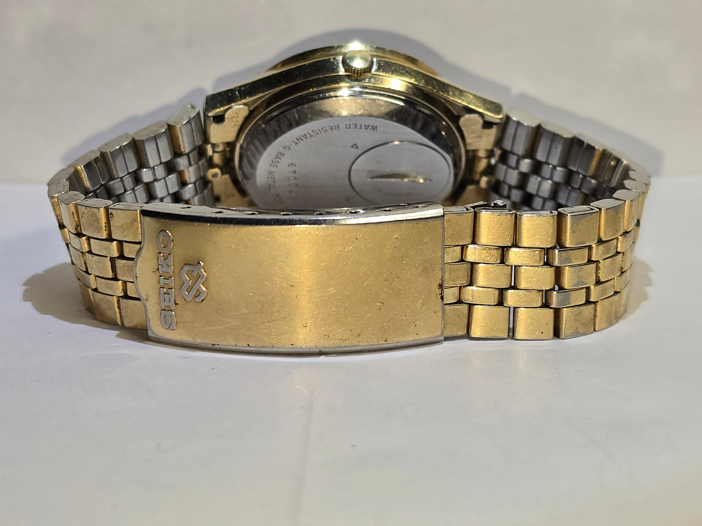 Vintage gold Seiko SQ quartz day date 4004 with original band