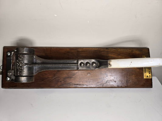 Vintage NYC Subway Straphanger Beautiful condition