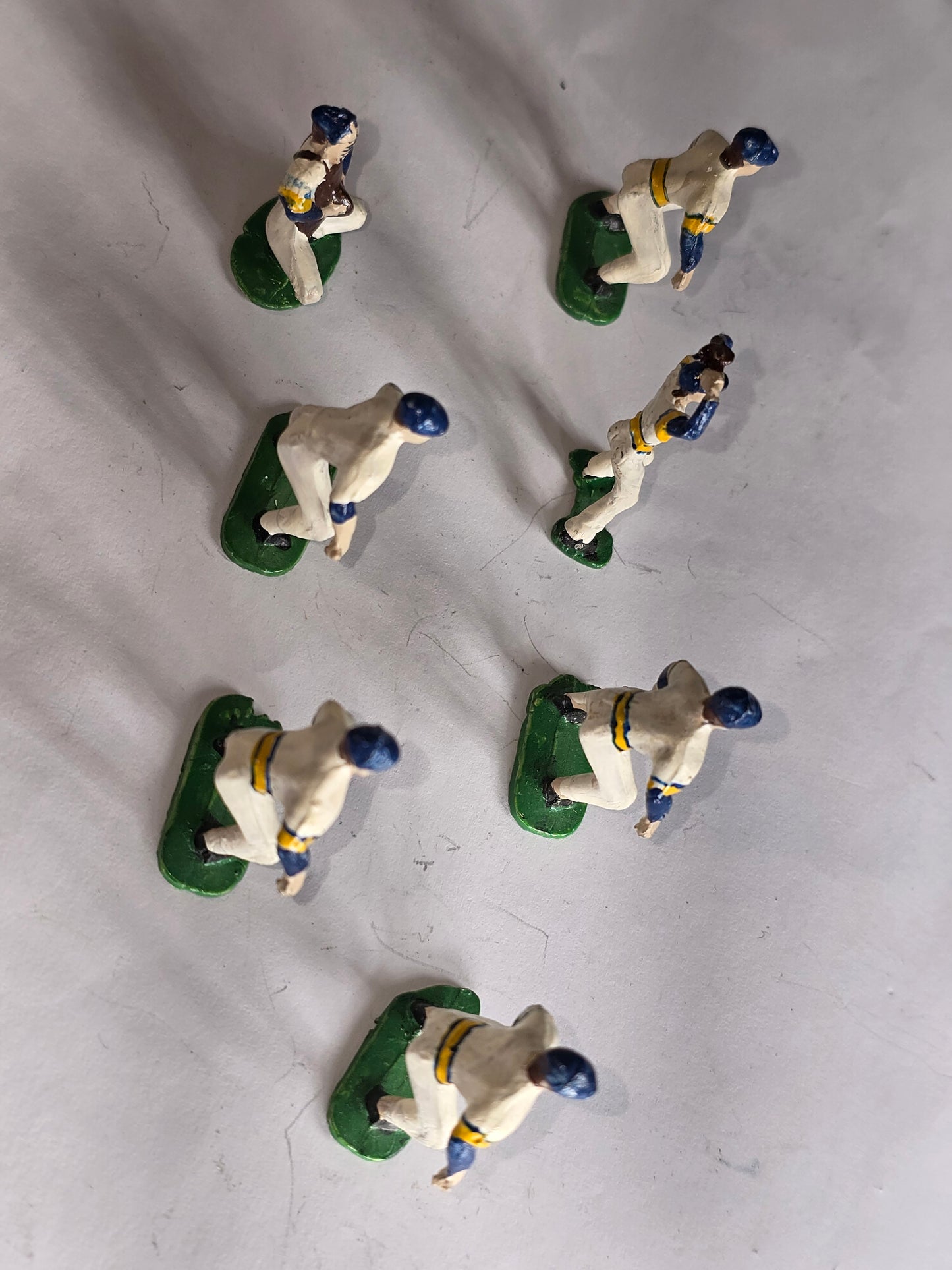 Vintage rare set of 7 cast iron miniature baseball players