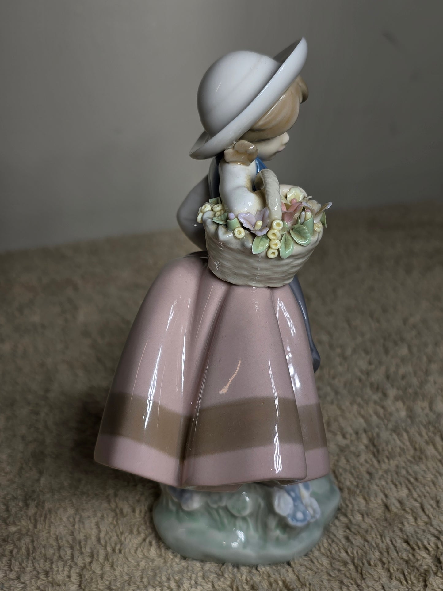 Vintage retired "Sweet Scent" Lladro