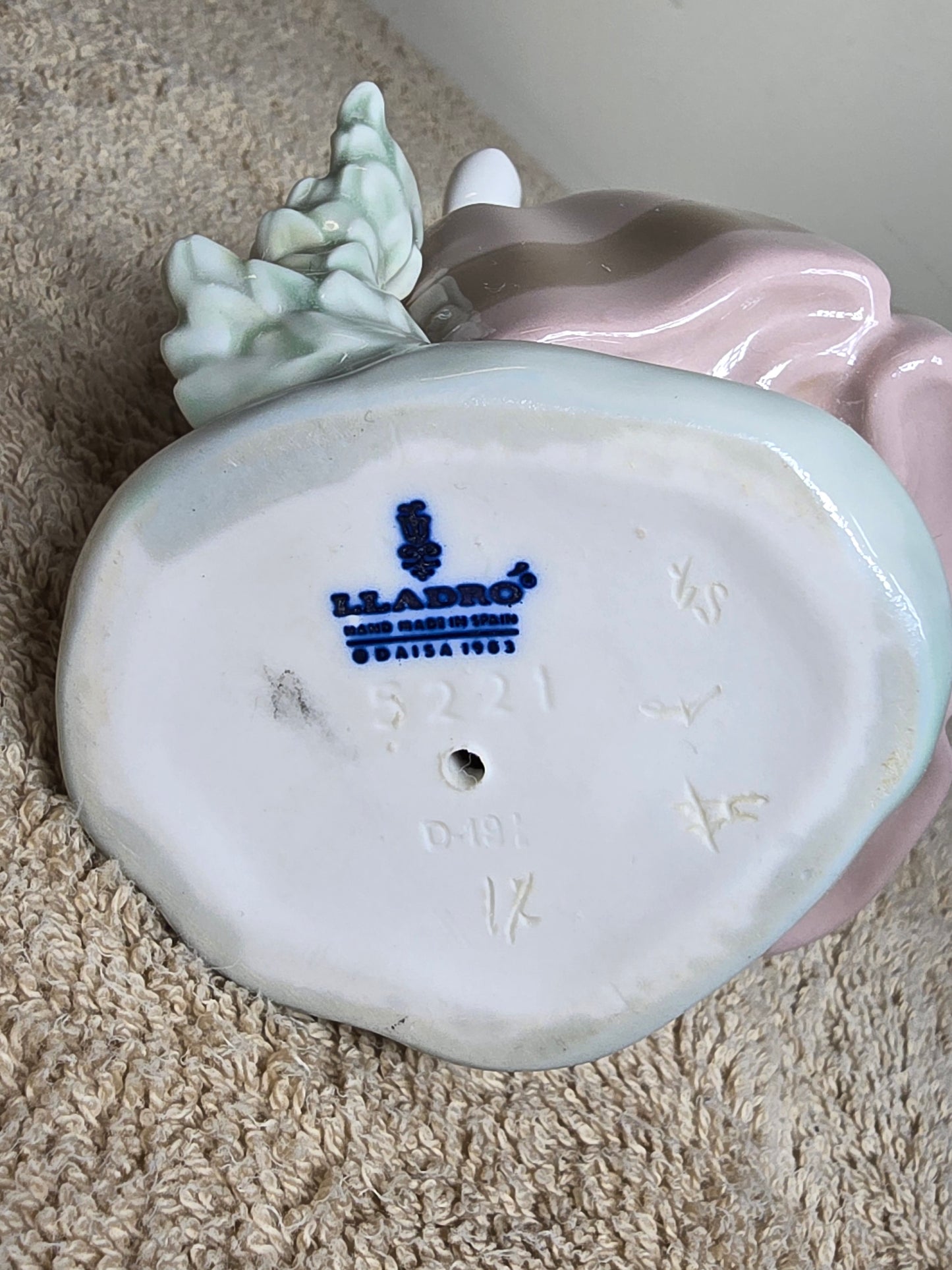 Vintage retired "Sweet Scent" Lladro