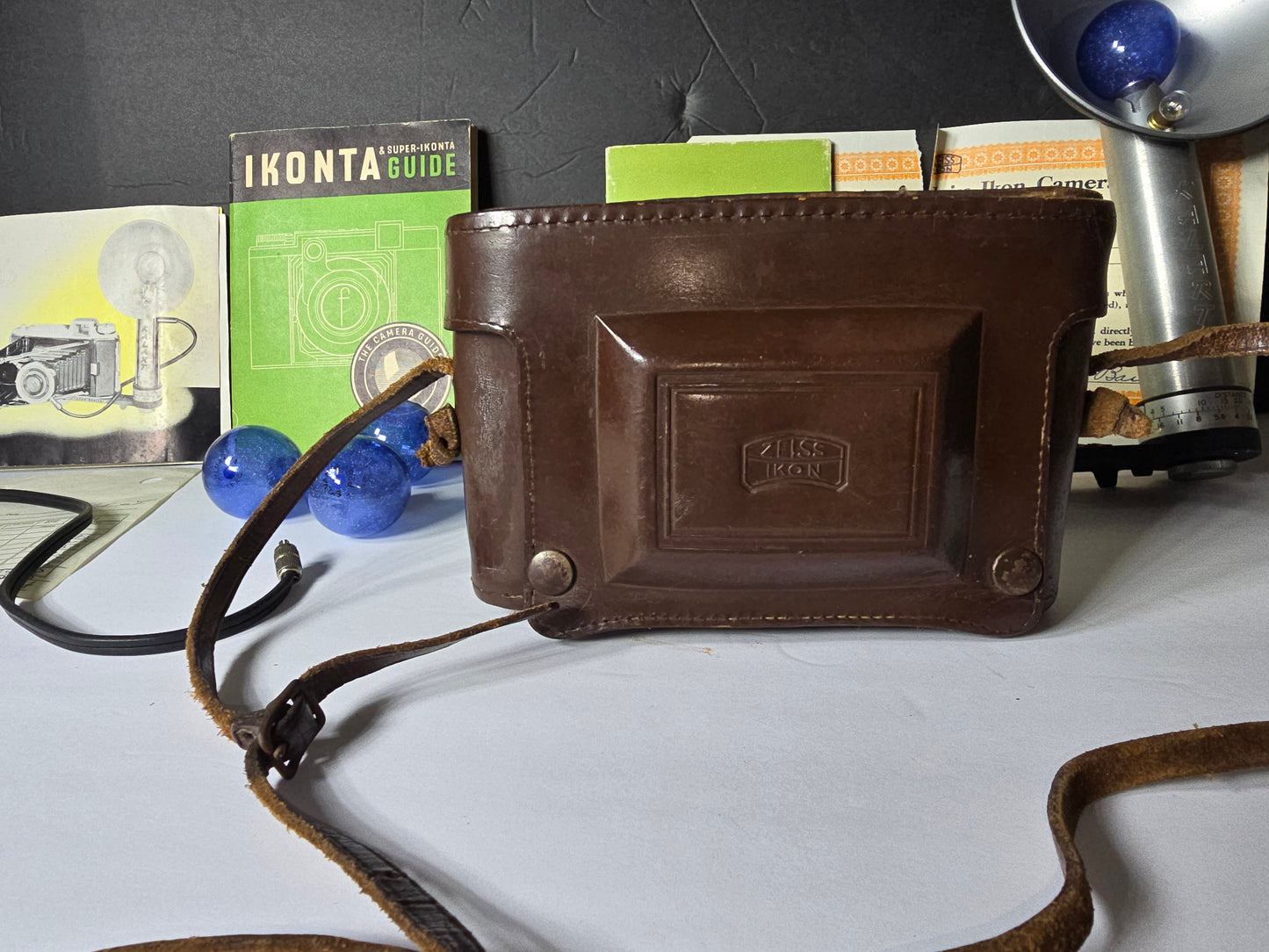 Vintage Zeiss Ikon Super Ikonta II 2 1/4" x 3 1/4 with super speed flash case and papers