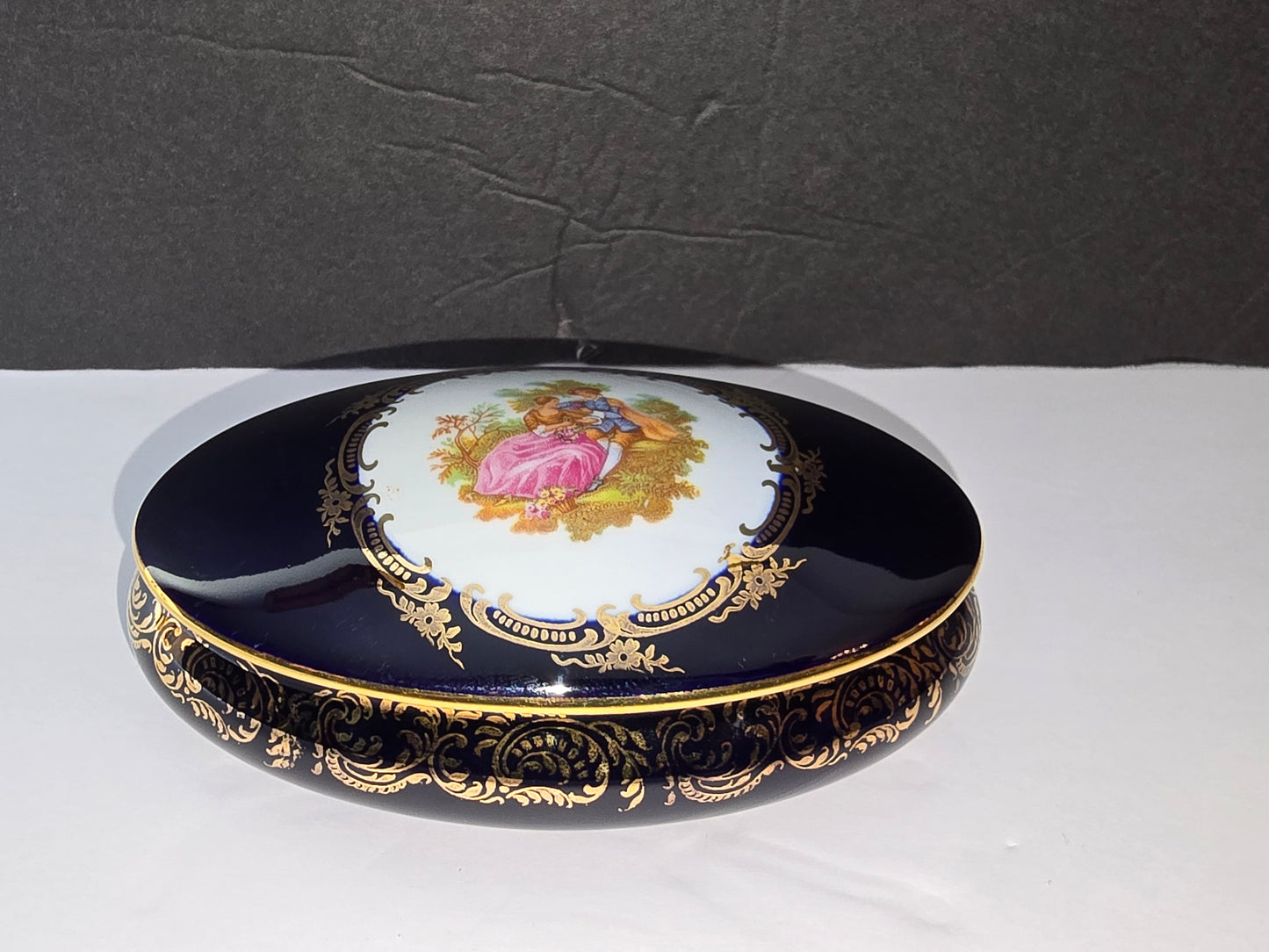 Vintage Limoges Castel France porcelain oval trinket box