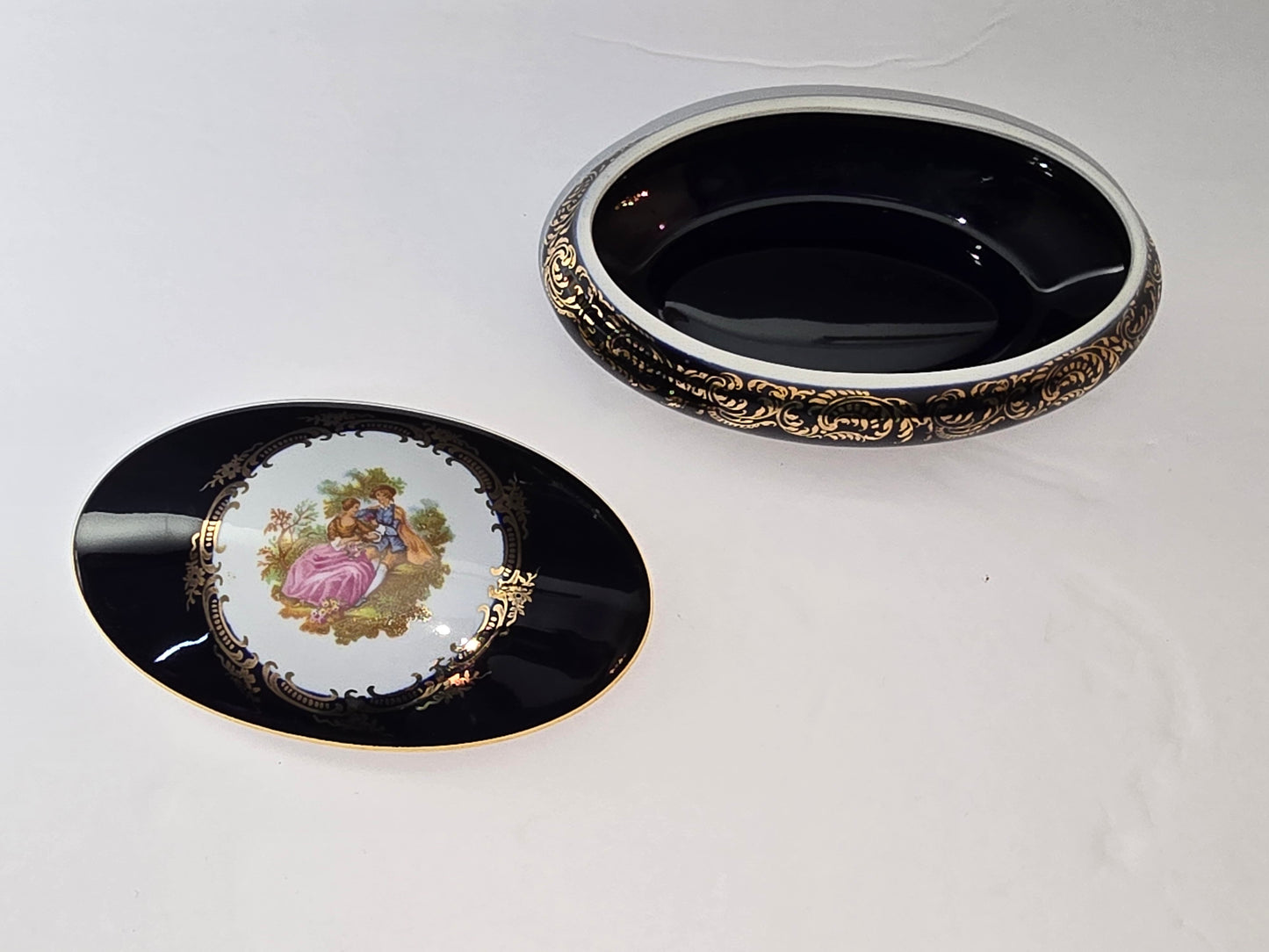 Vintage Limoges Castel France porcelain oval trinket box