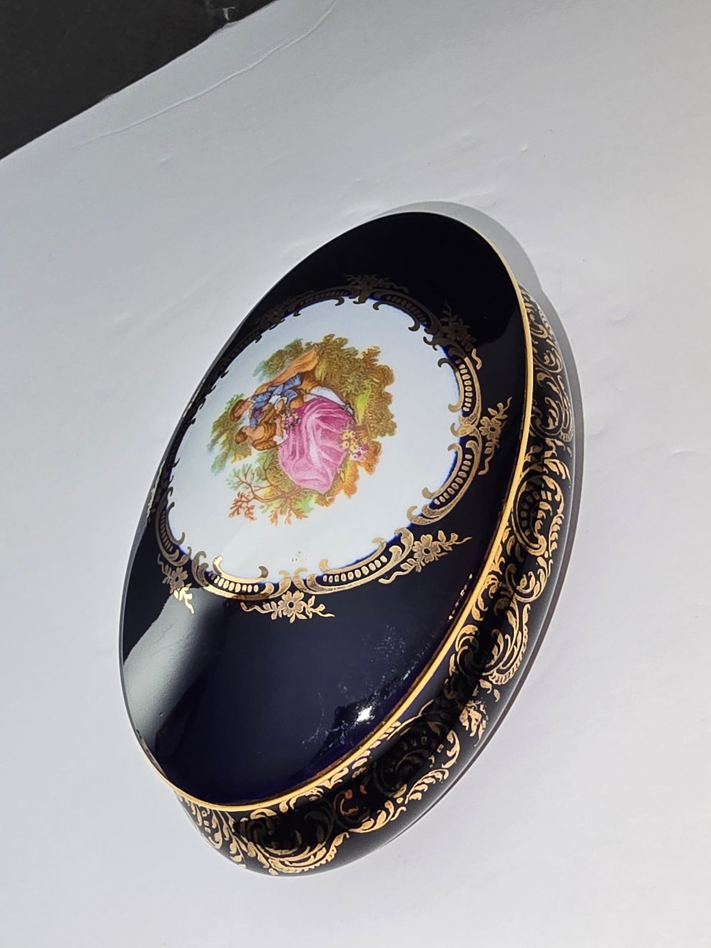 Vintage Limoges Castel France porcelain oval trinket box