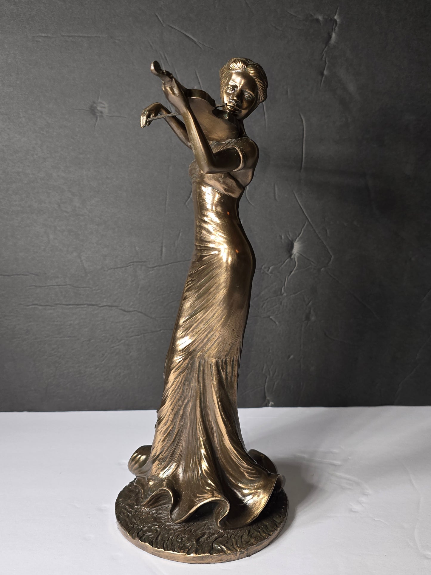 Vintage rare "The Violinist" cold cast bronze statue by Genesis heredities fine art